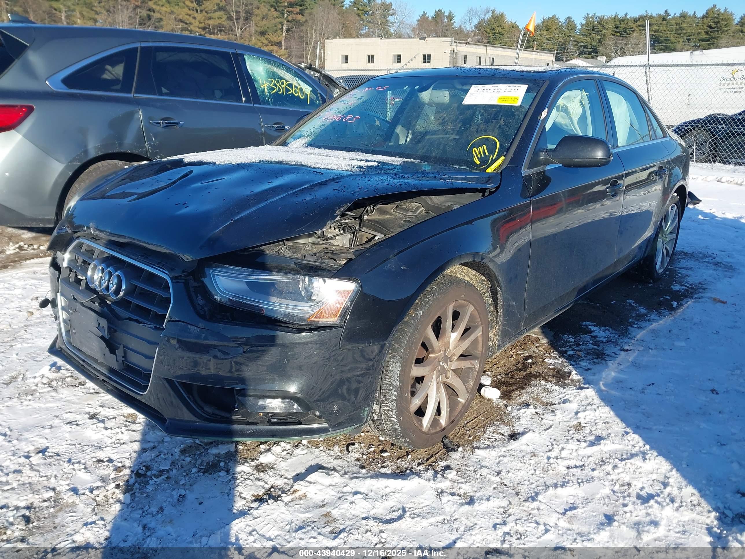 AUDI A4 image 2