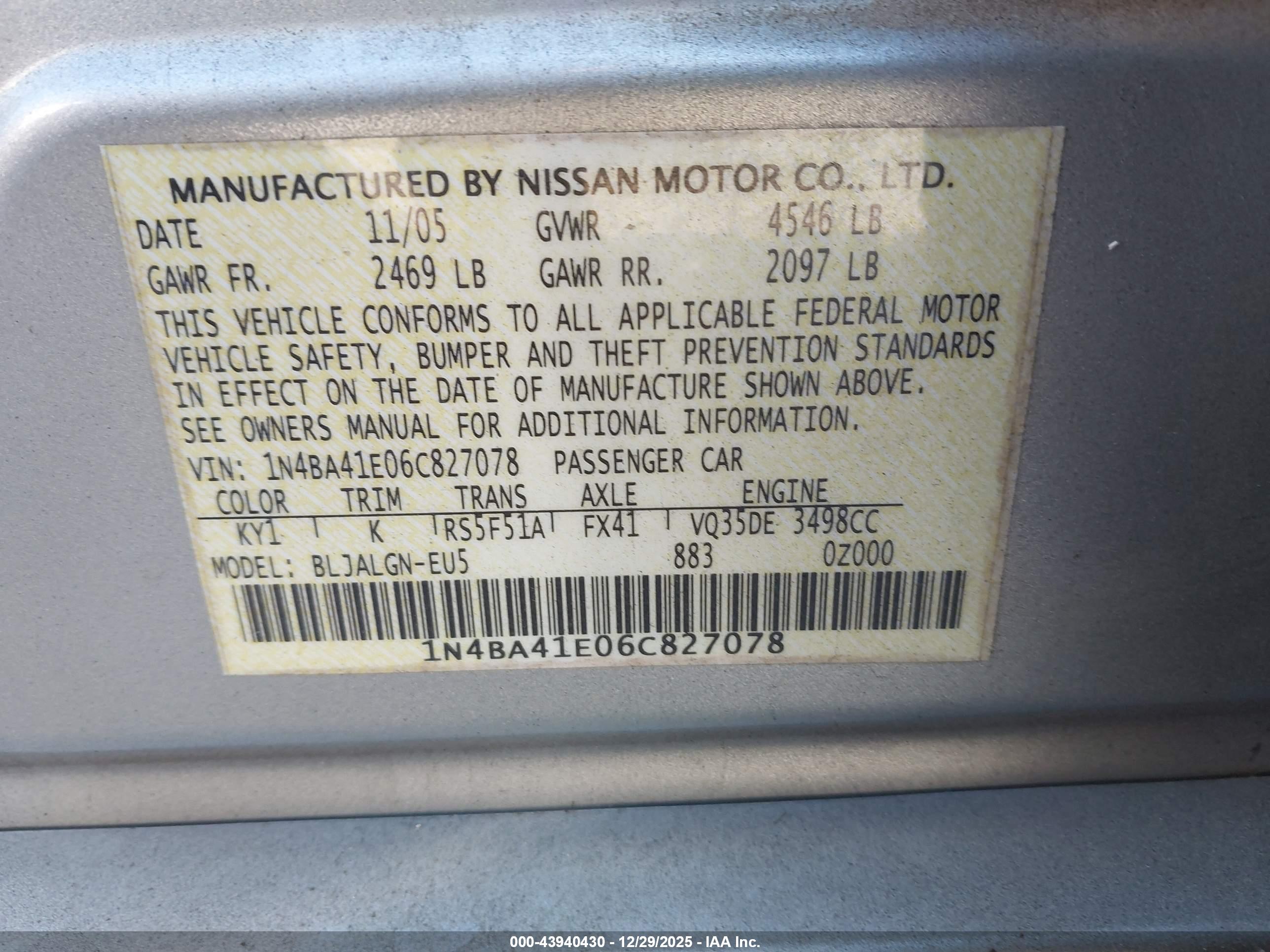 NISSAN MAXIMA image 9