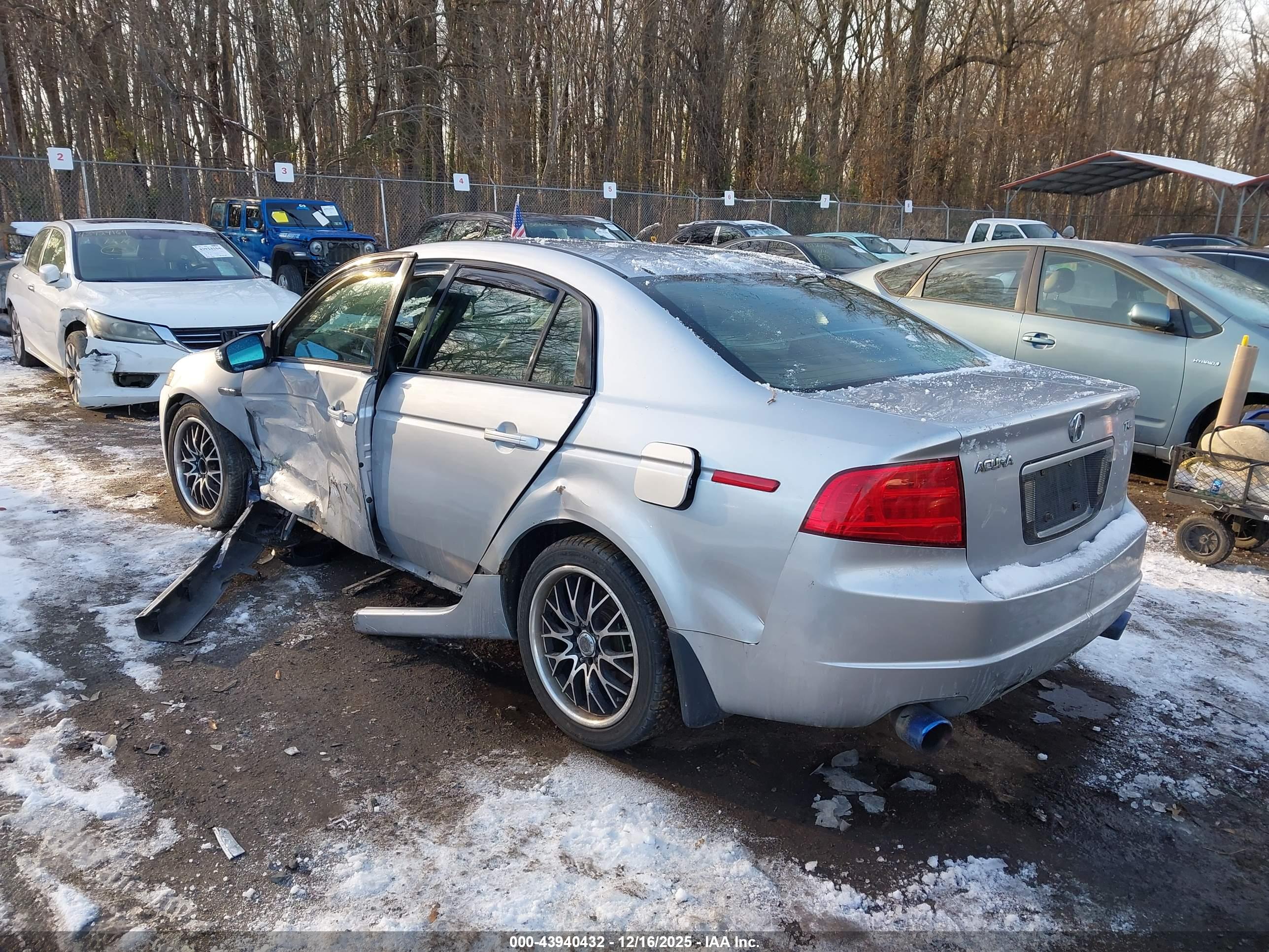 ACURA TL image 3