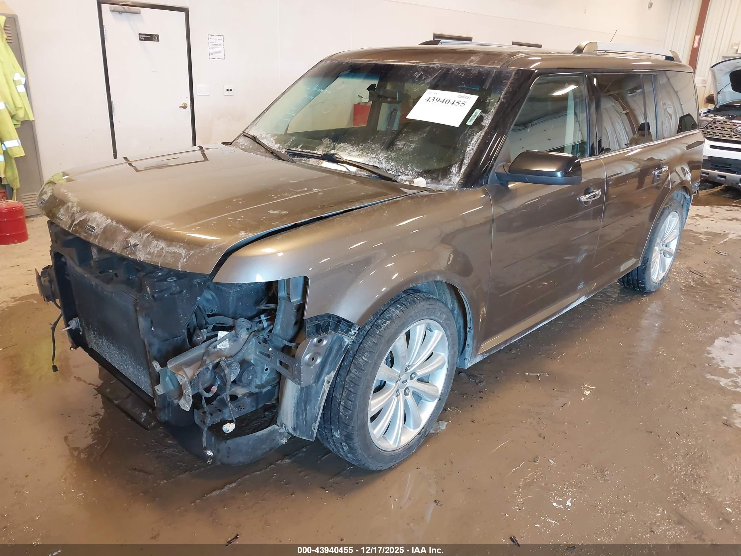 FORD FLEX image 2