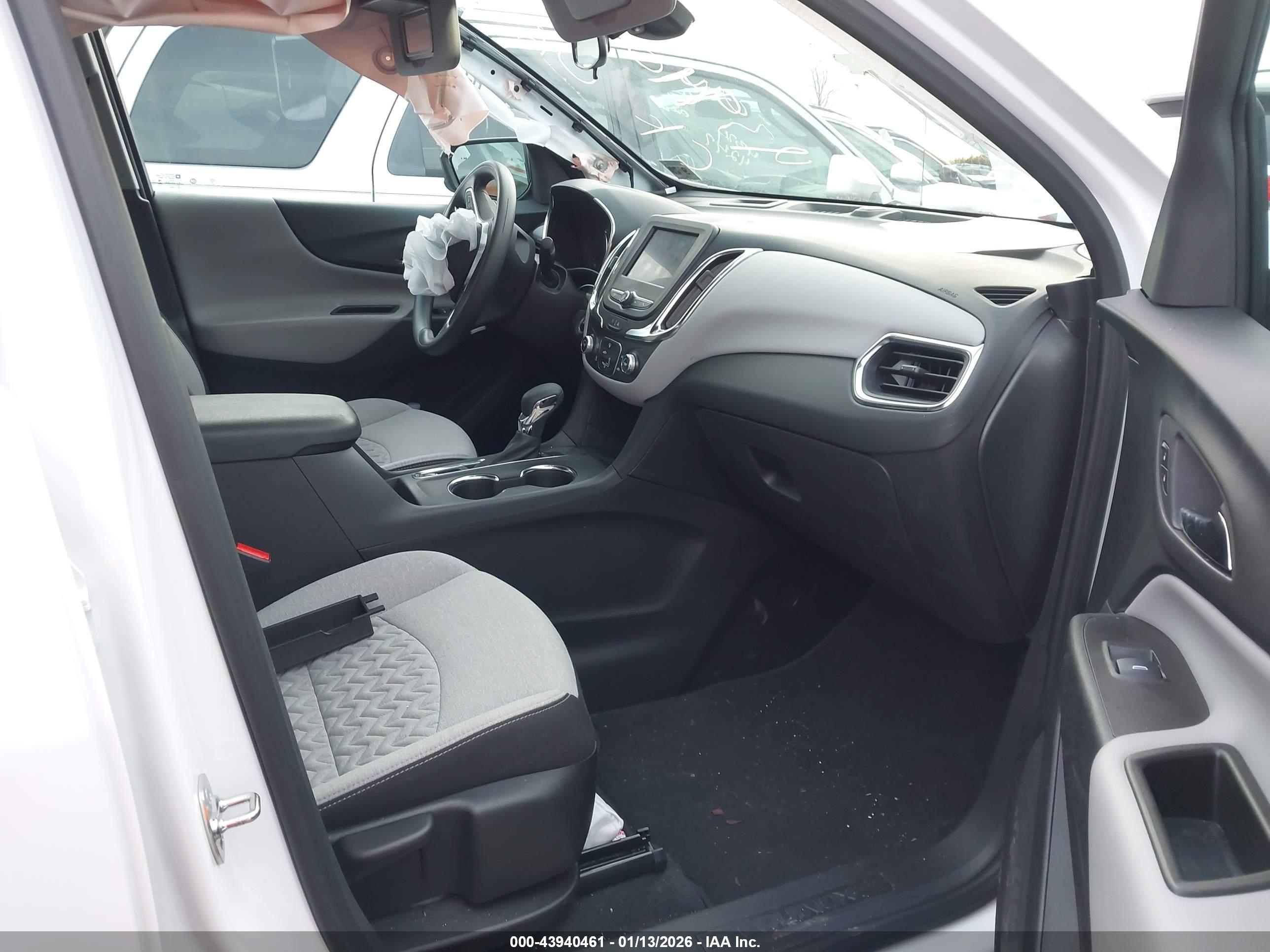 CHEVROLET EQUINOX image 5