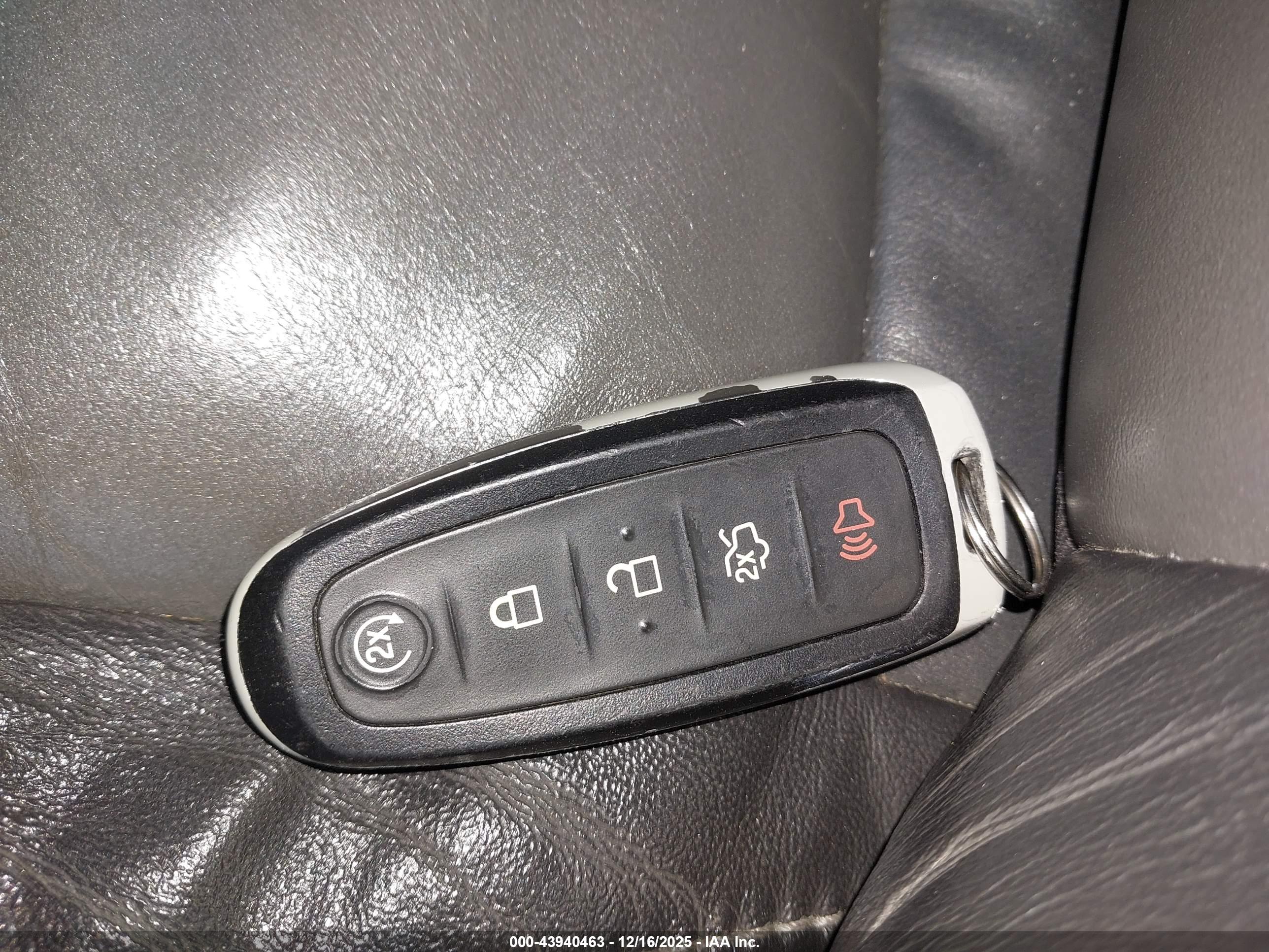 FORD EDGE image 11