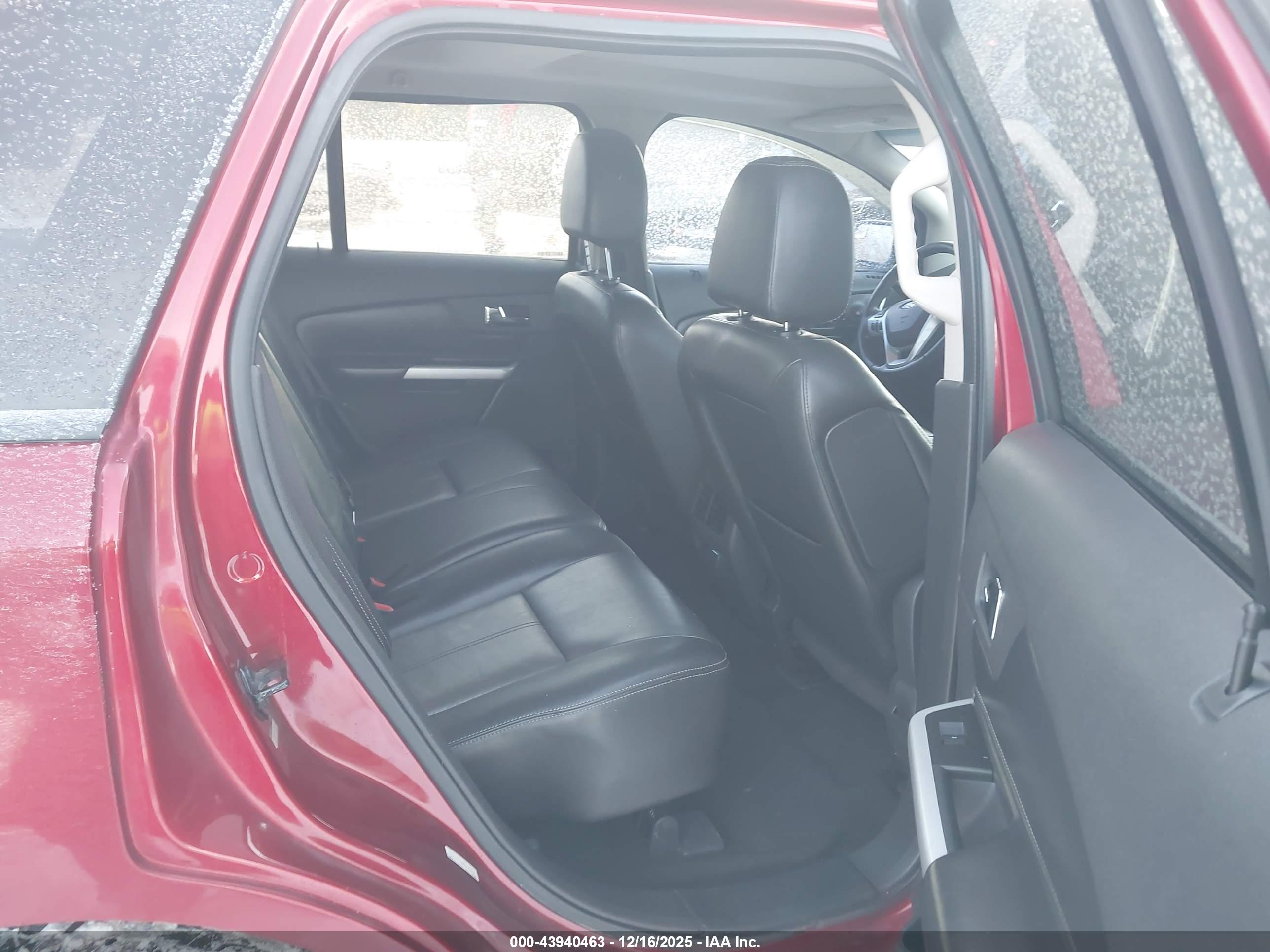 FORD EDGE image 8