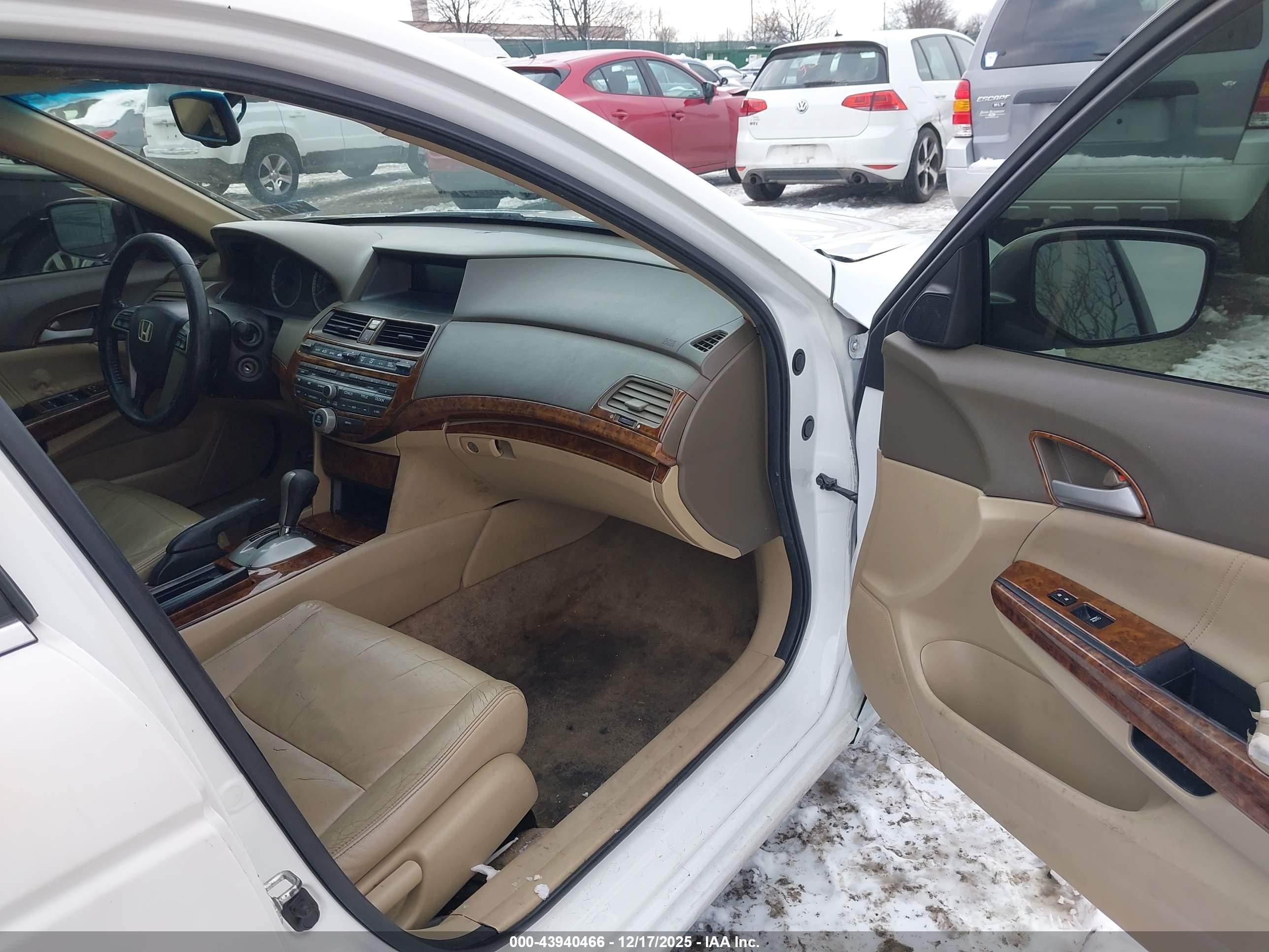 HONDA ACCORD image 5
