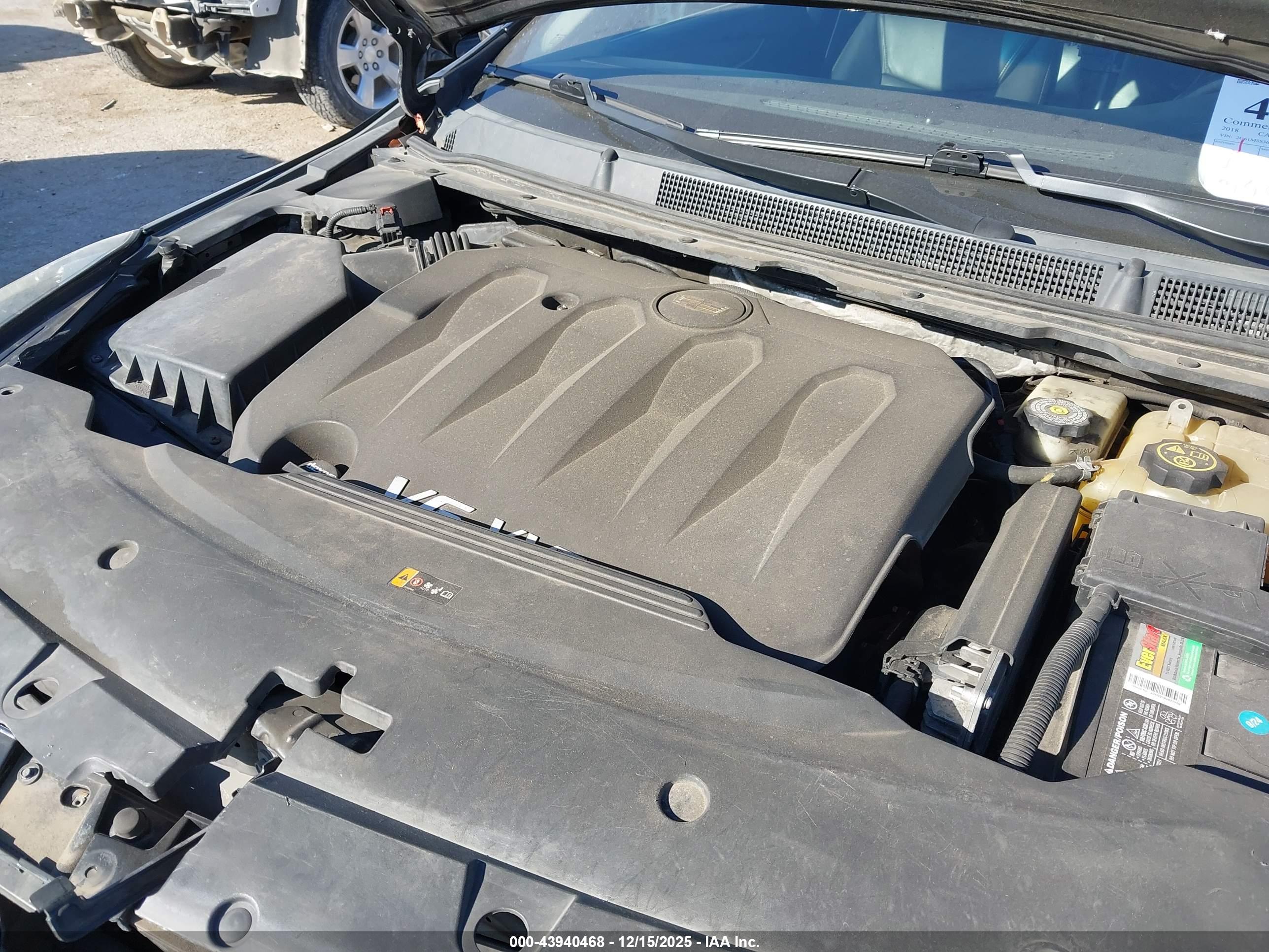 CADILLAC XTS image 10
