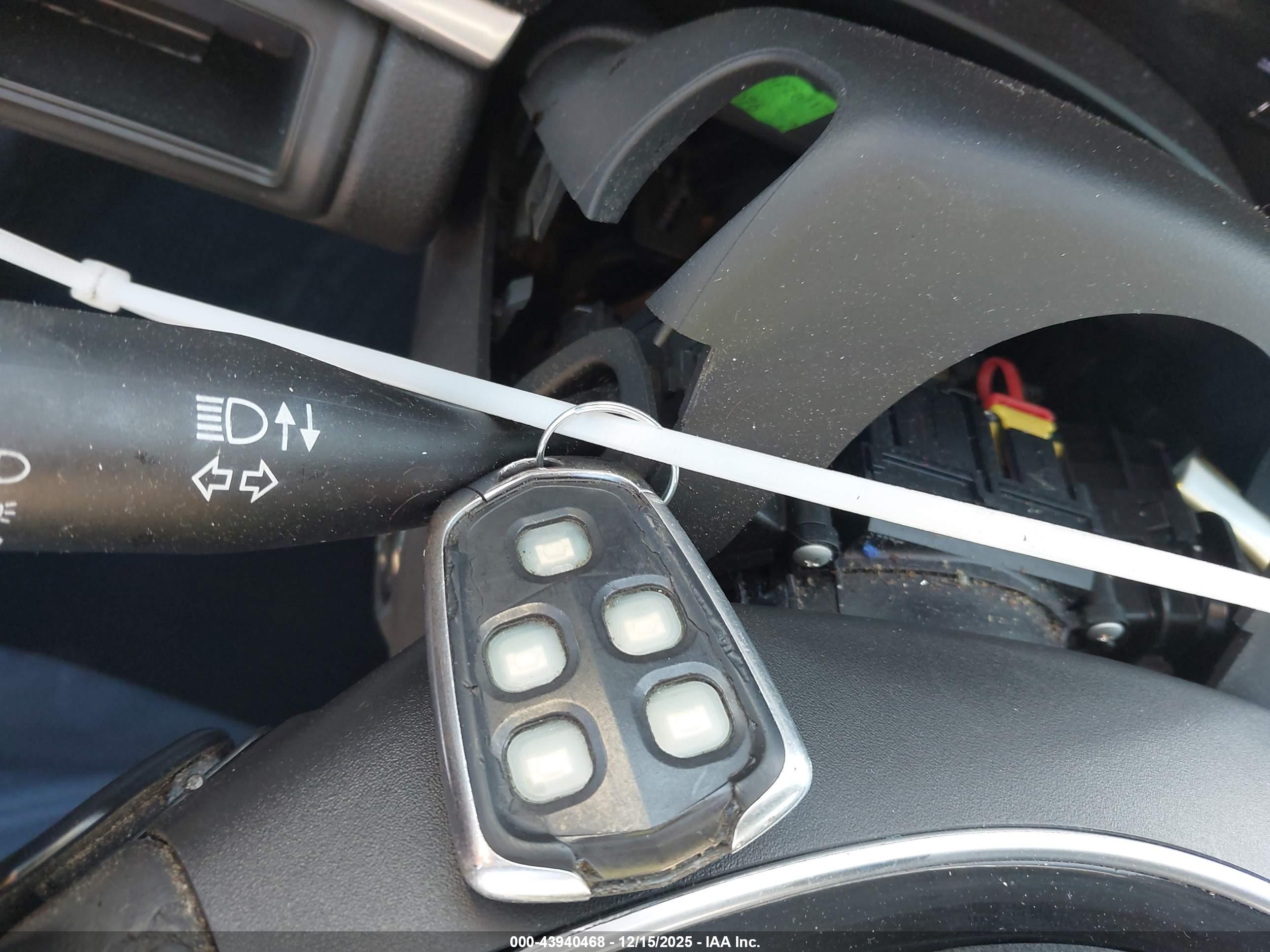 CADILLAC XTS image 11