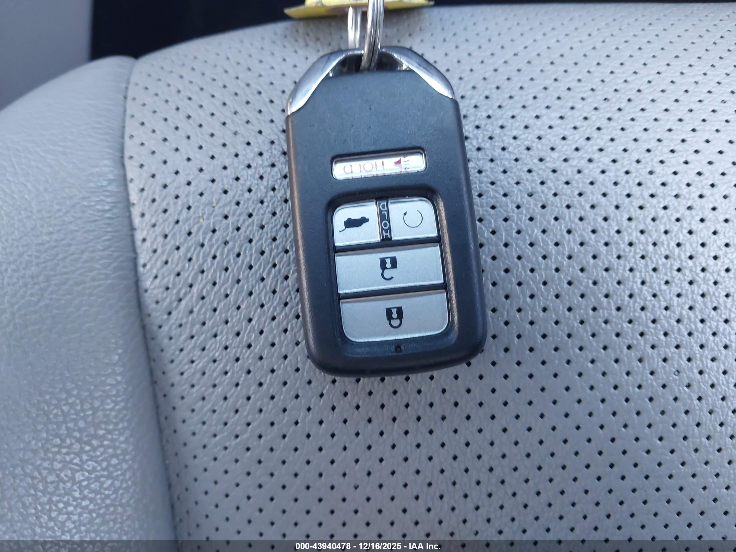 HONDA PILOT image 11