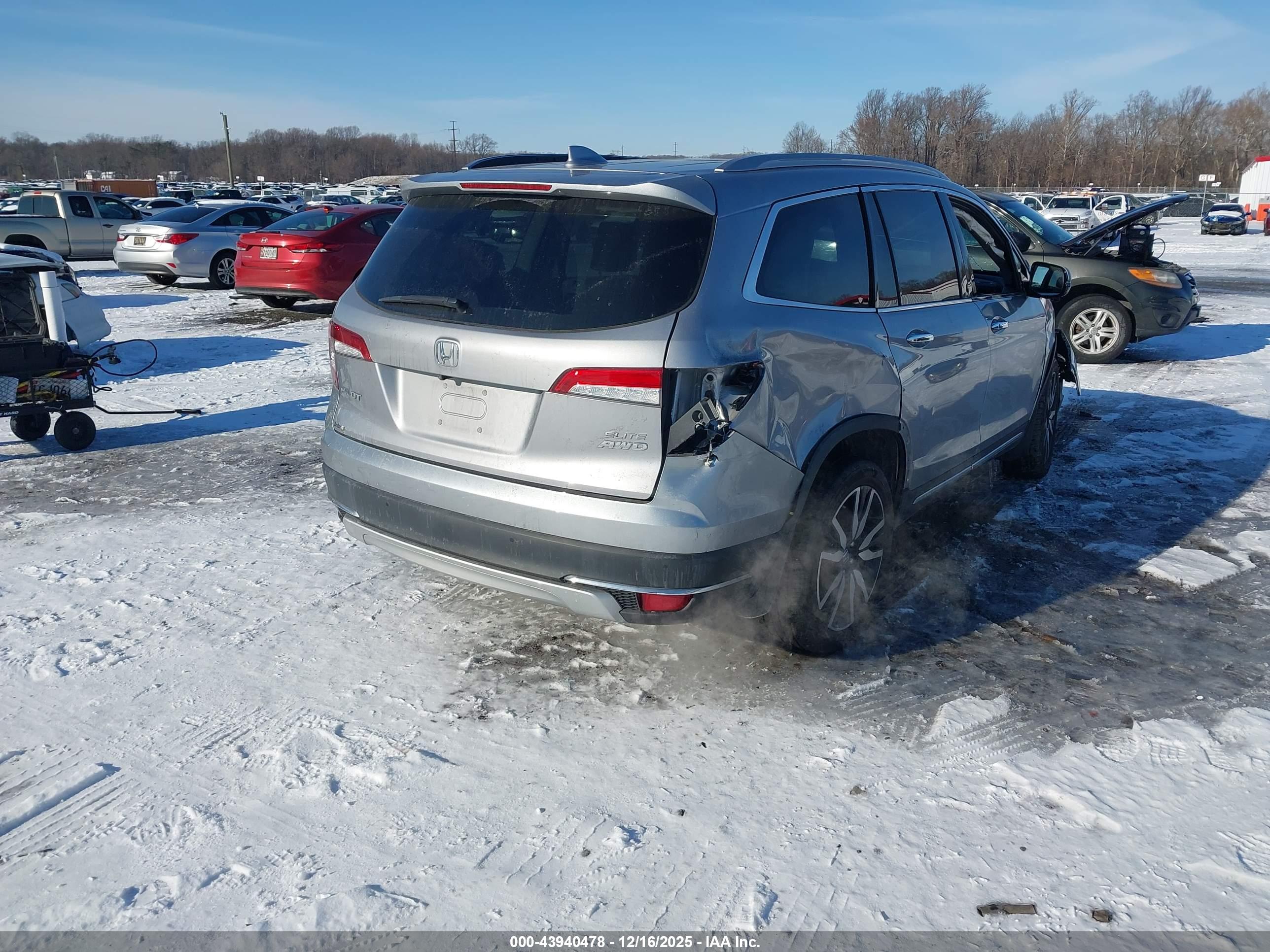 HONDA PILOT image 4
