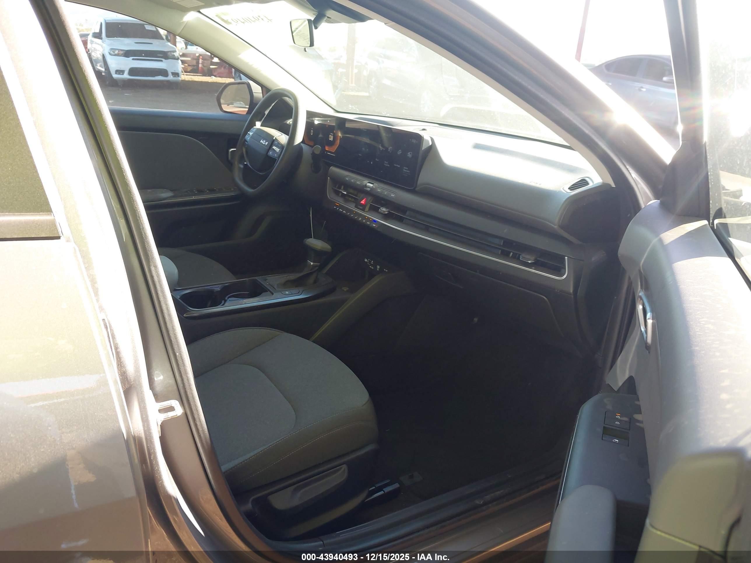 KIA K4 image 5