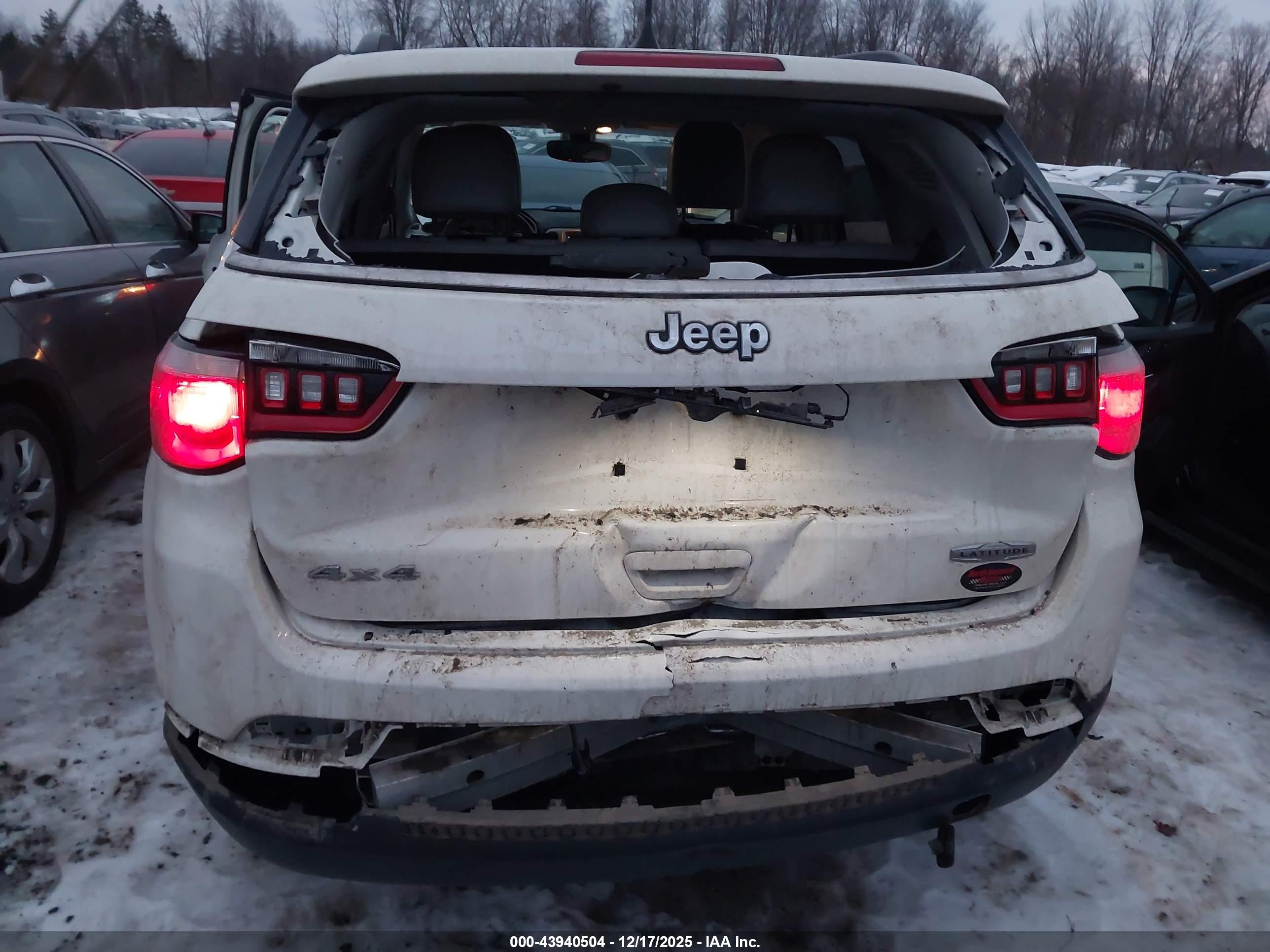 JEEP COMPASS image 6