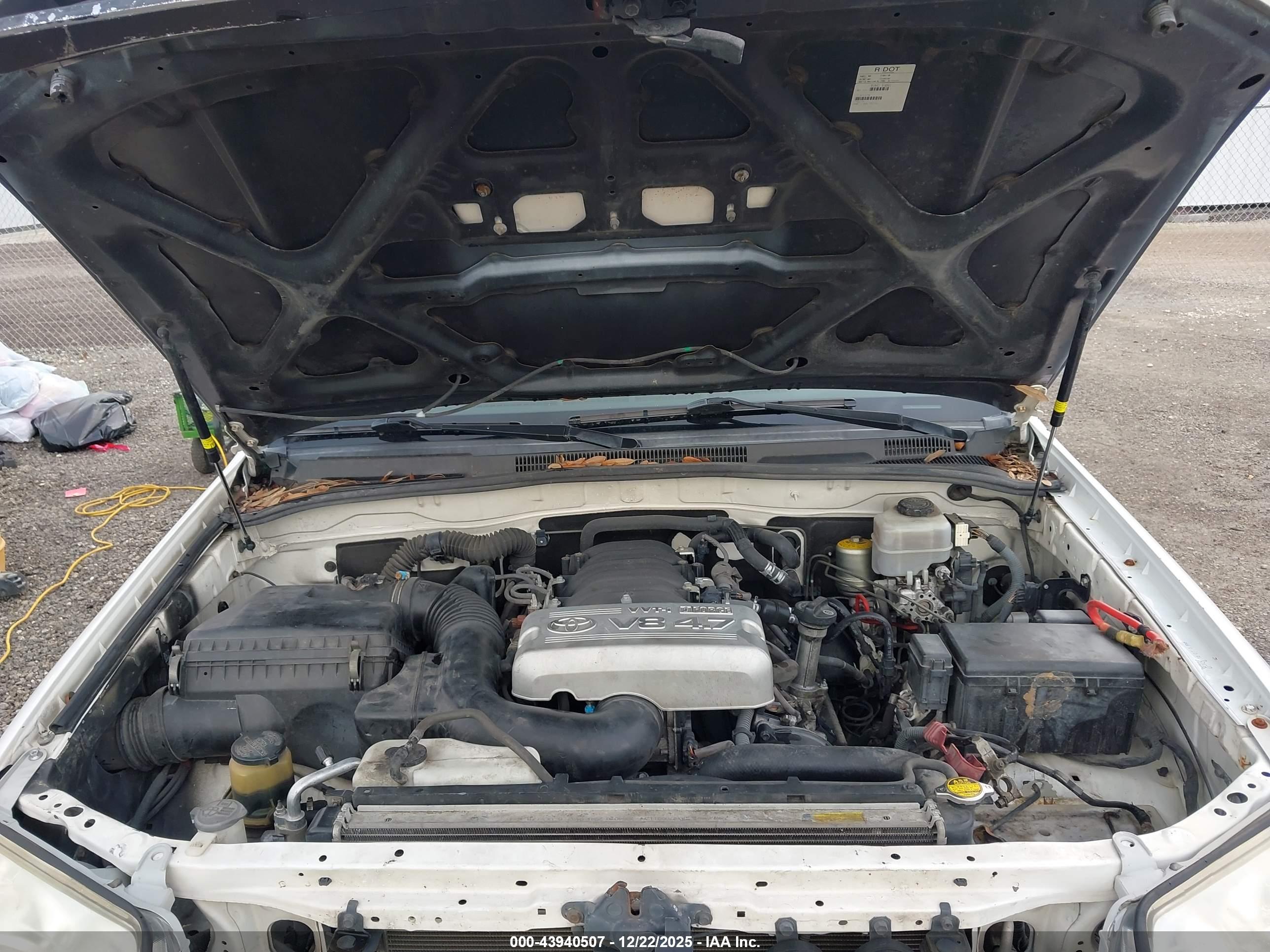 TOYOTA 4RUNNER image 10