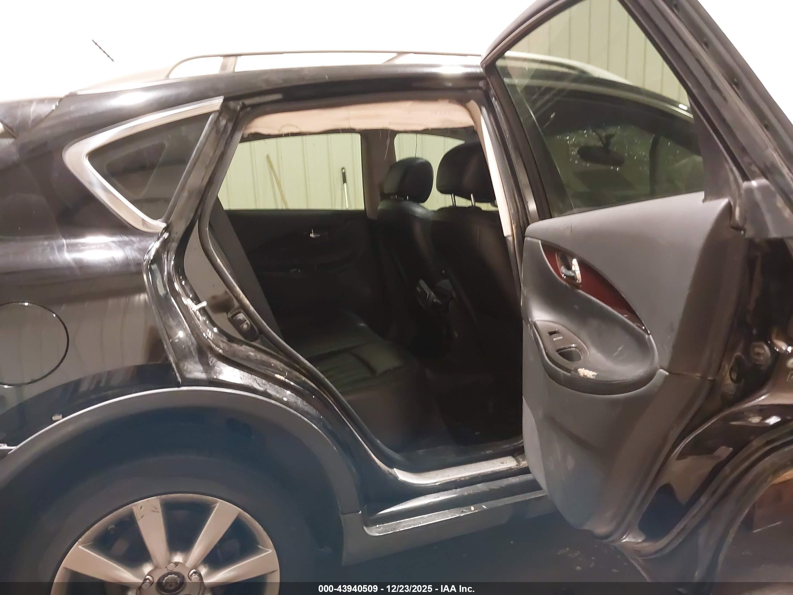 INFINITI QX50 image 8