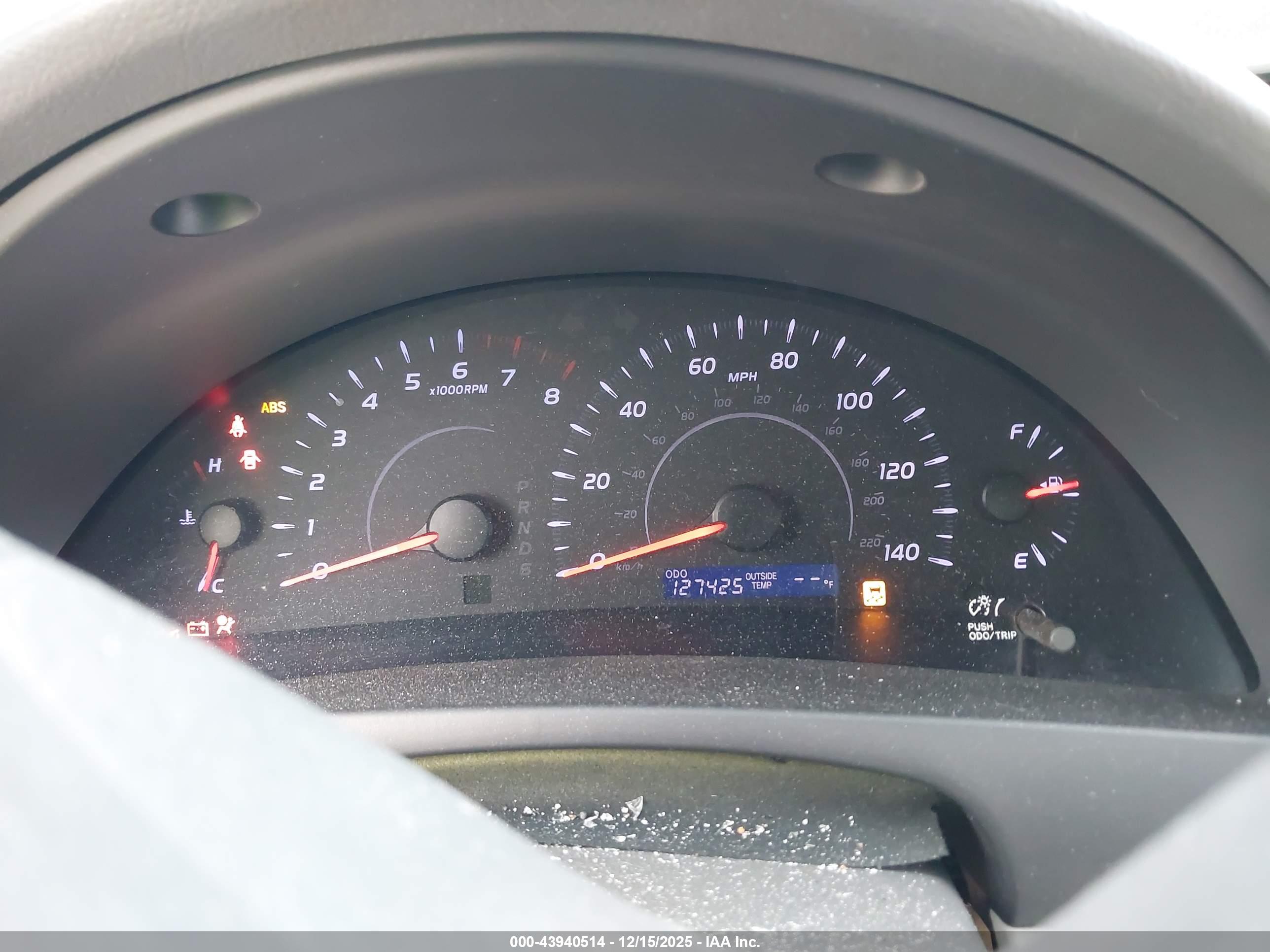 TOYOTA CAMRY image 7