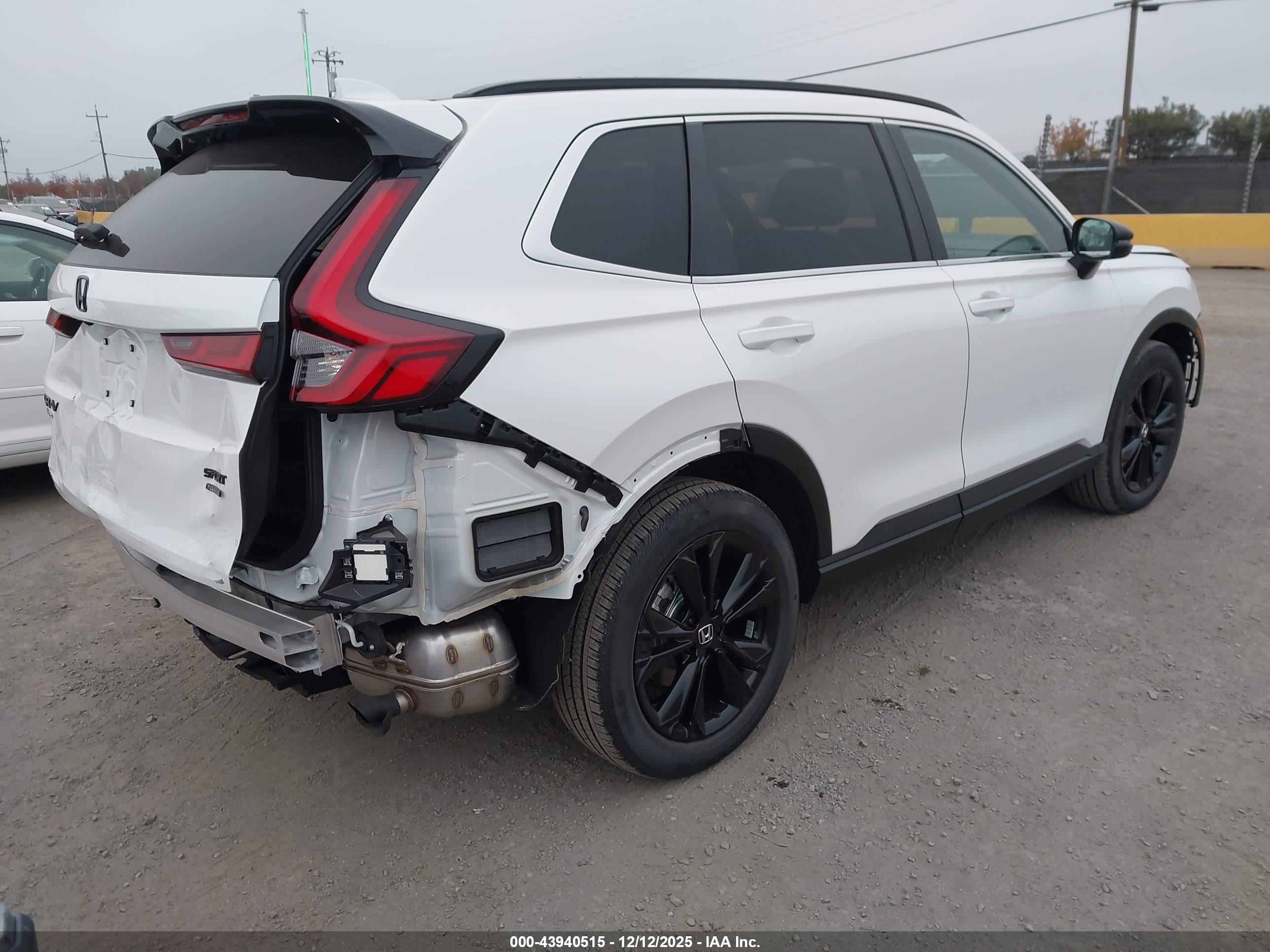 HONDA CR-V image 4