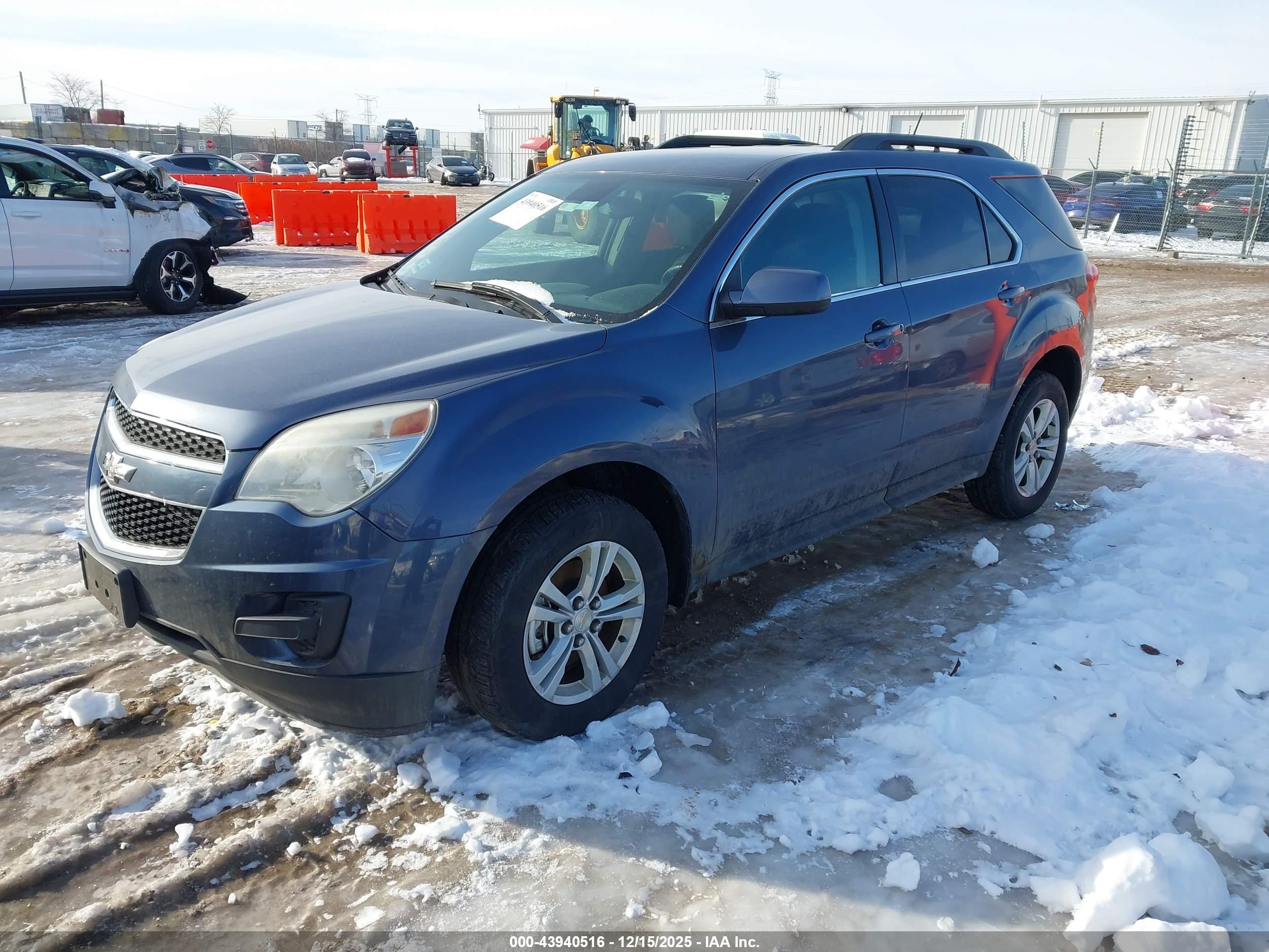 CHEVROLET EQUINOX image 2