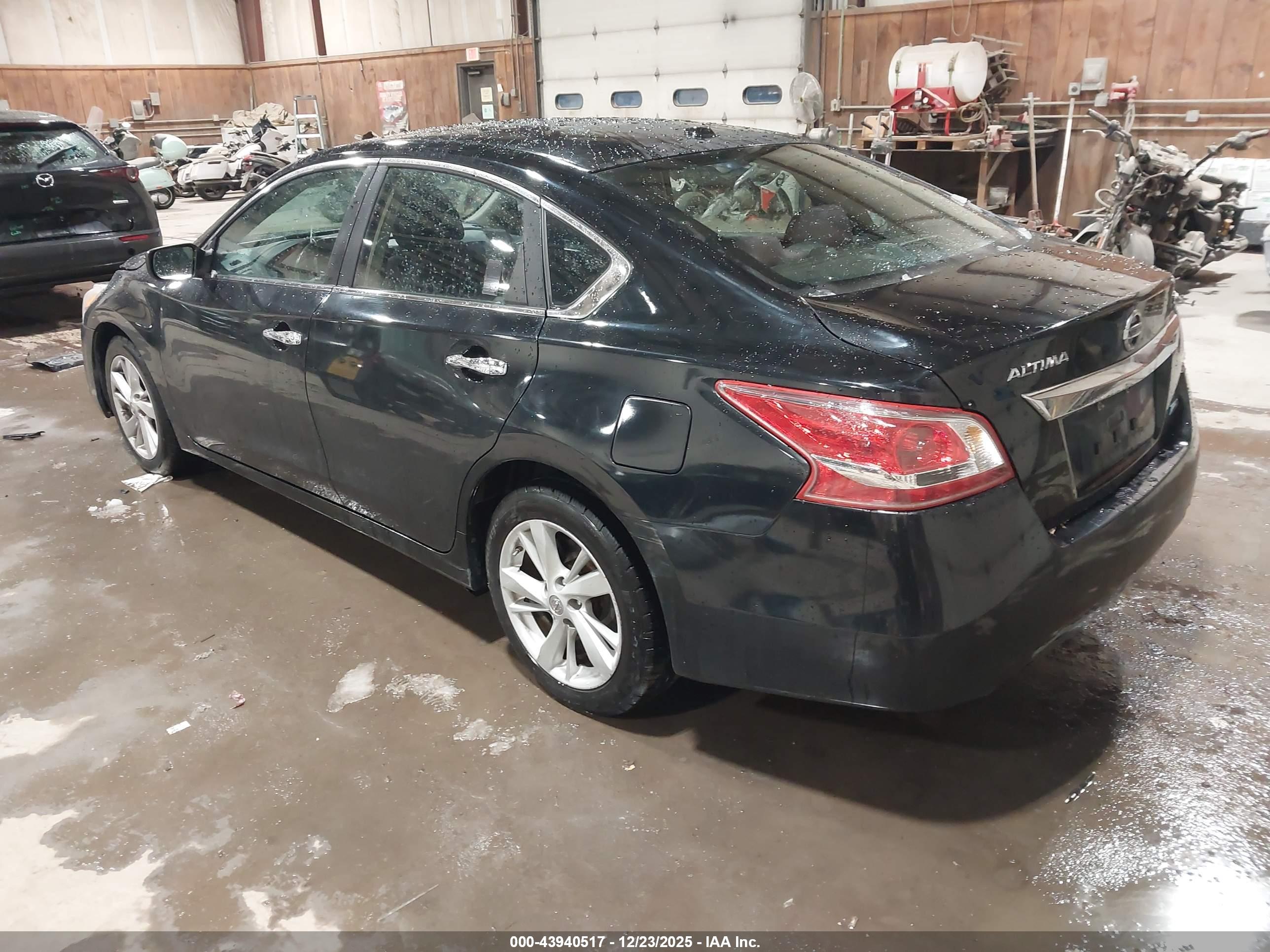 NISSAN ALTIMA image 3