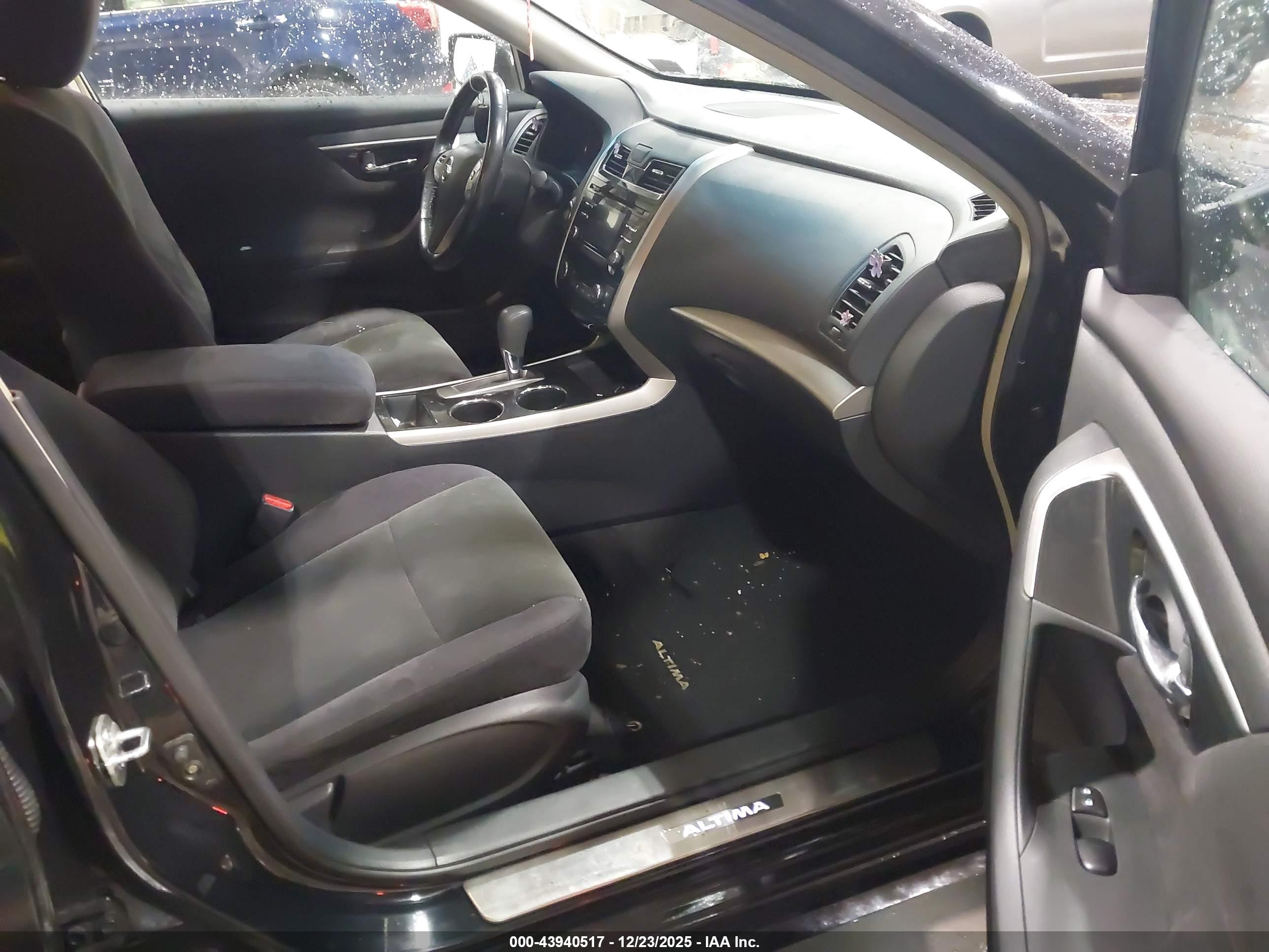 NISSAN ALTIMA image 5