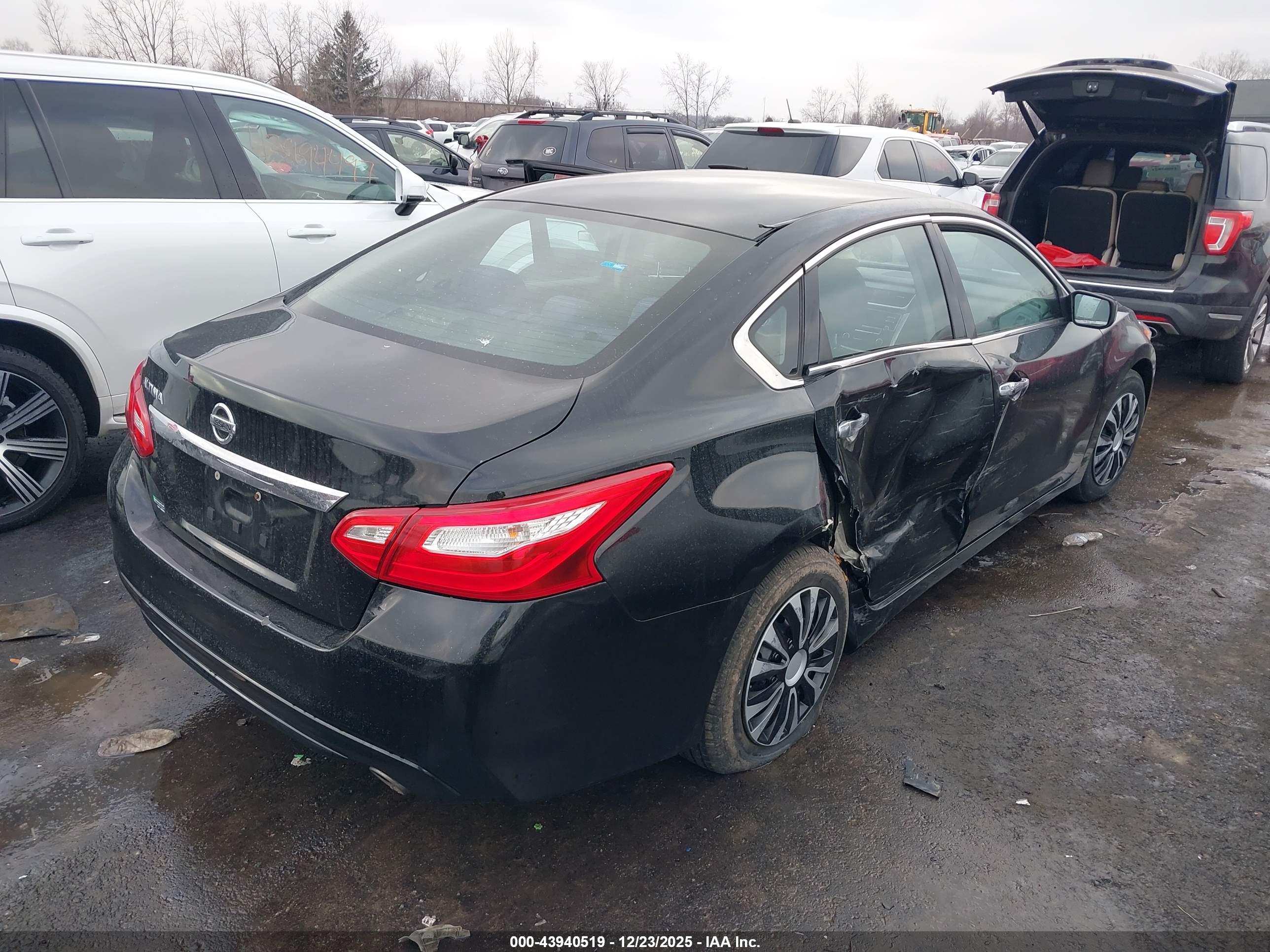 NISSAN ALTIMA image 4