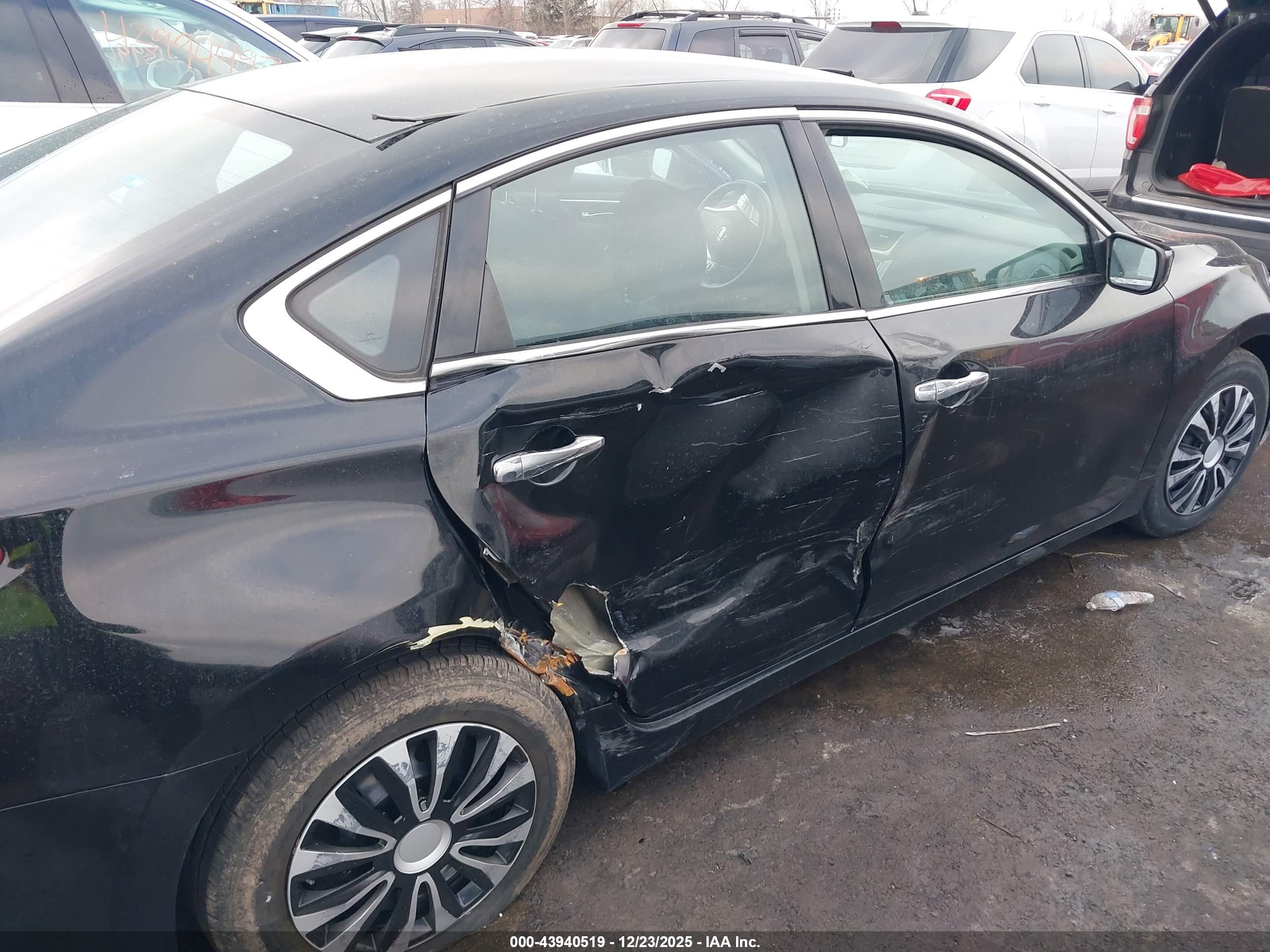 NISSAN ALTIMA image 6