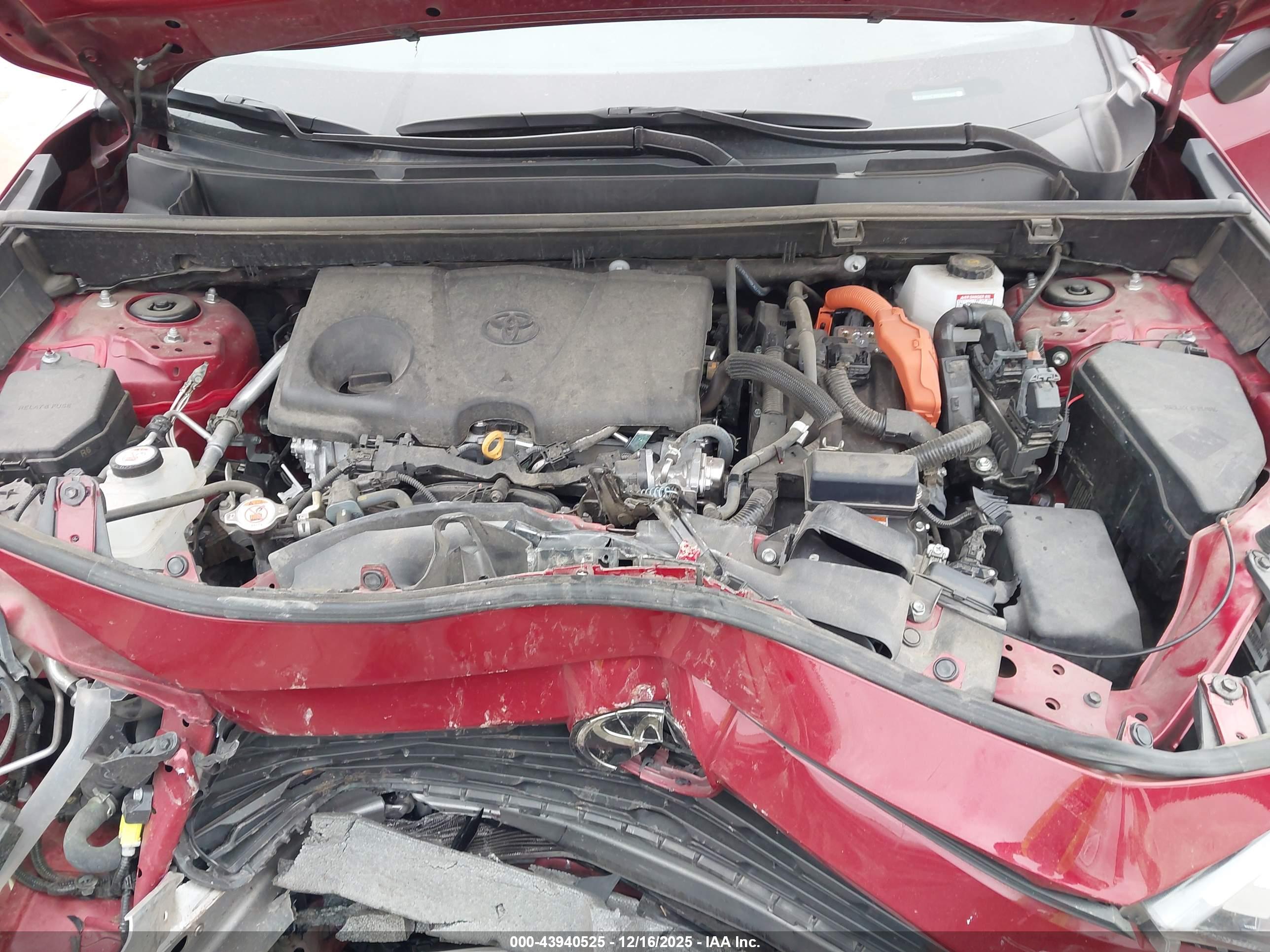 TOYOTA RAV4 image 10
