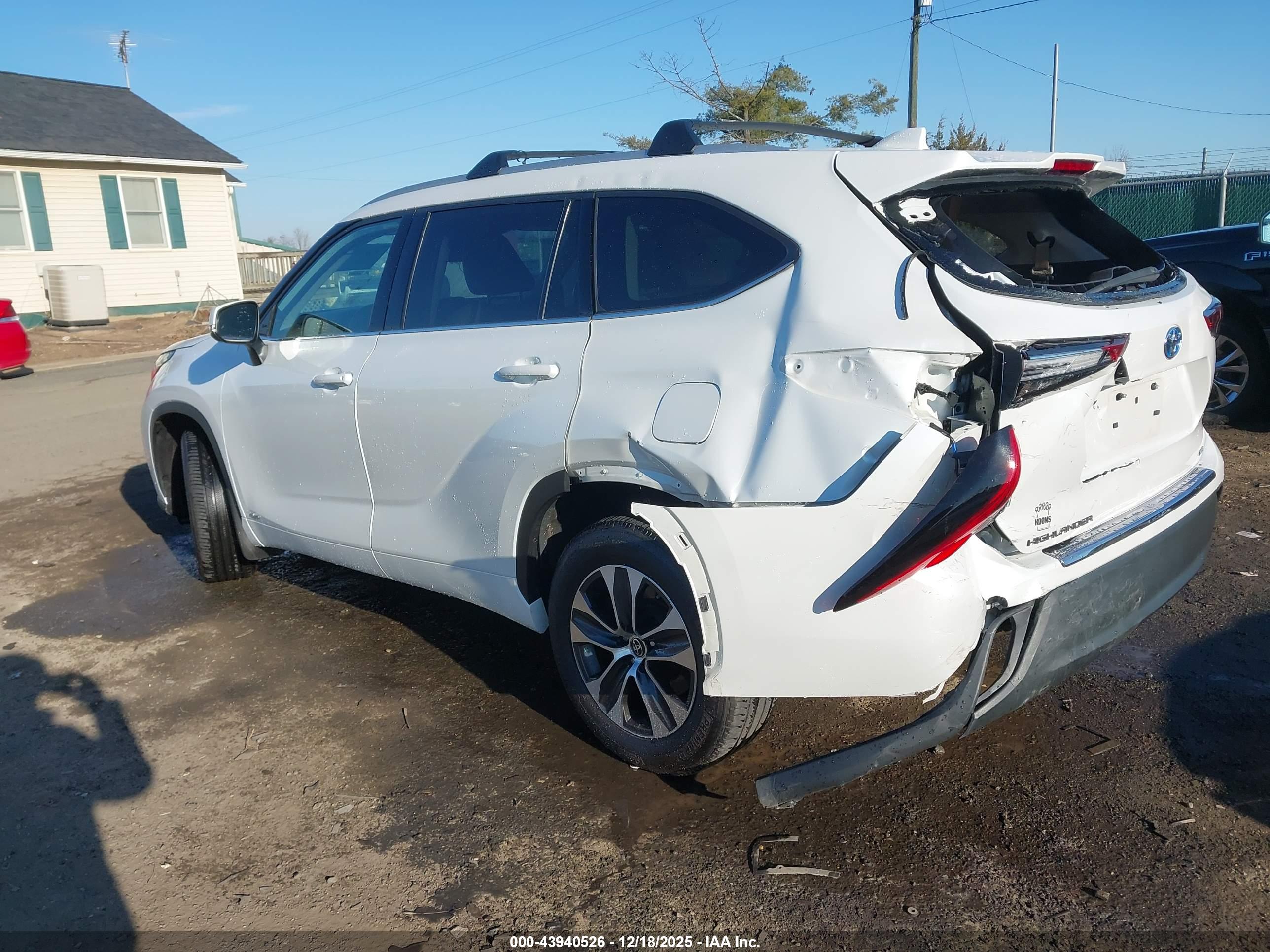 TOYOTA HIGHLANDER image 3