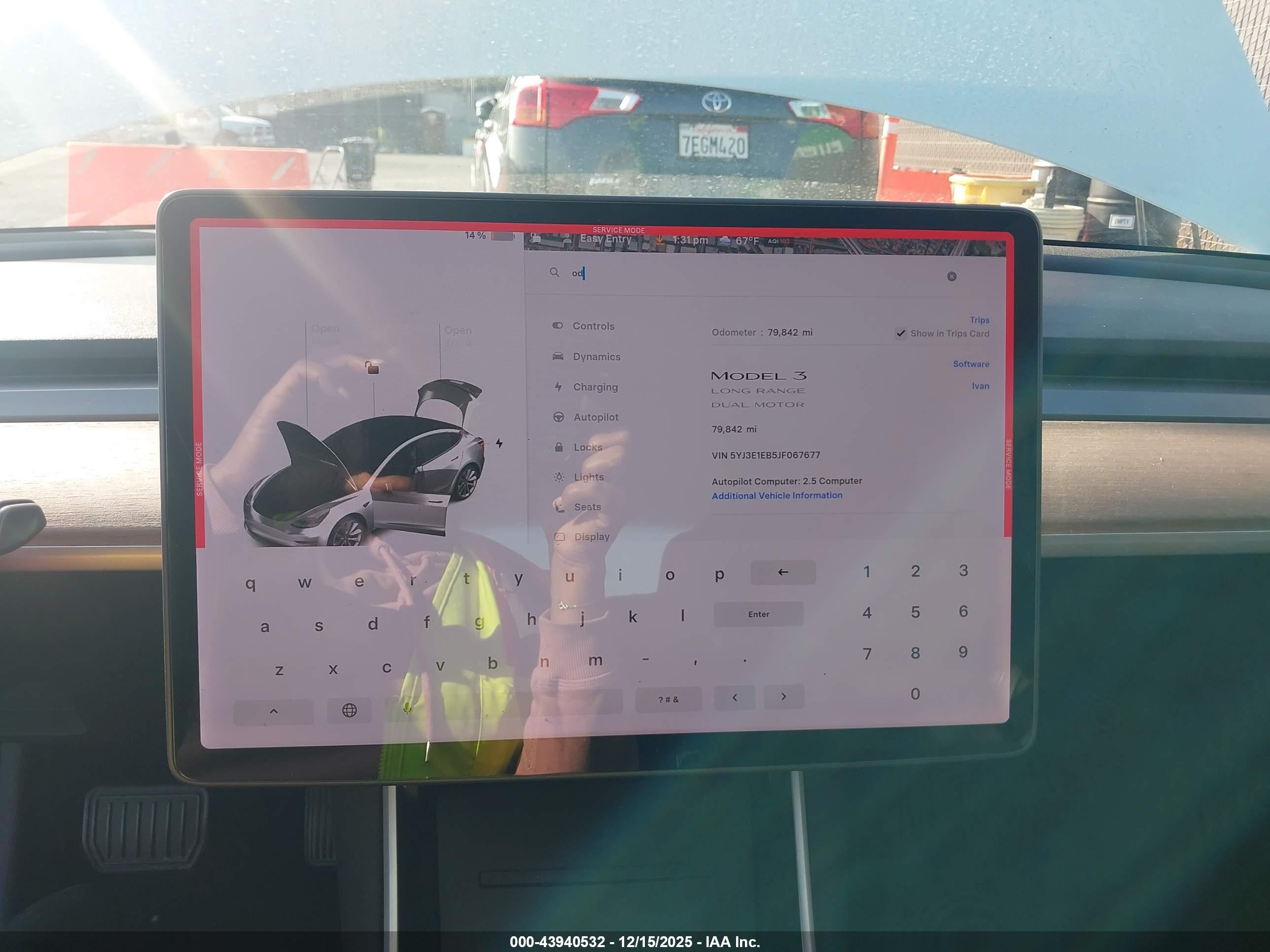 TESLA MODEL image 7