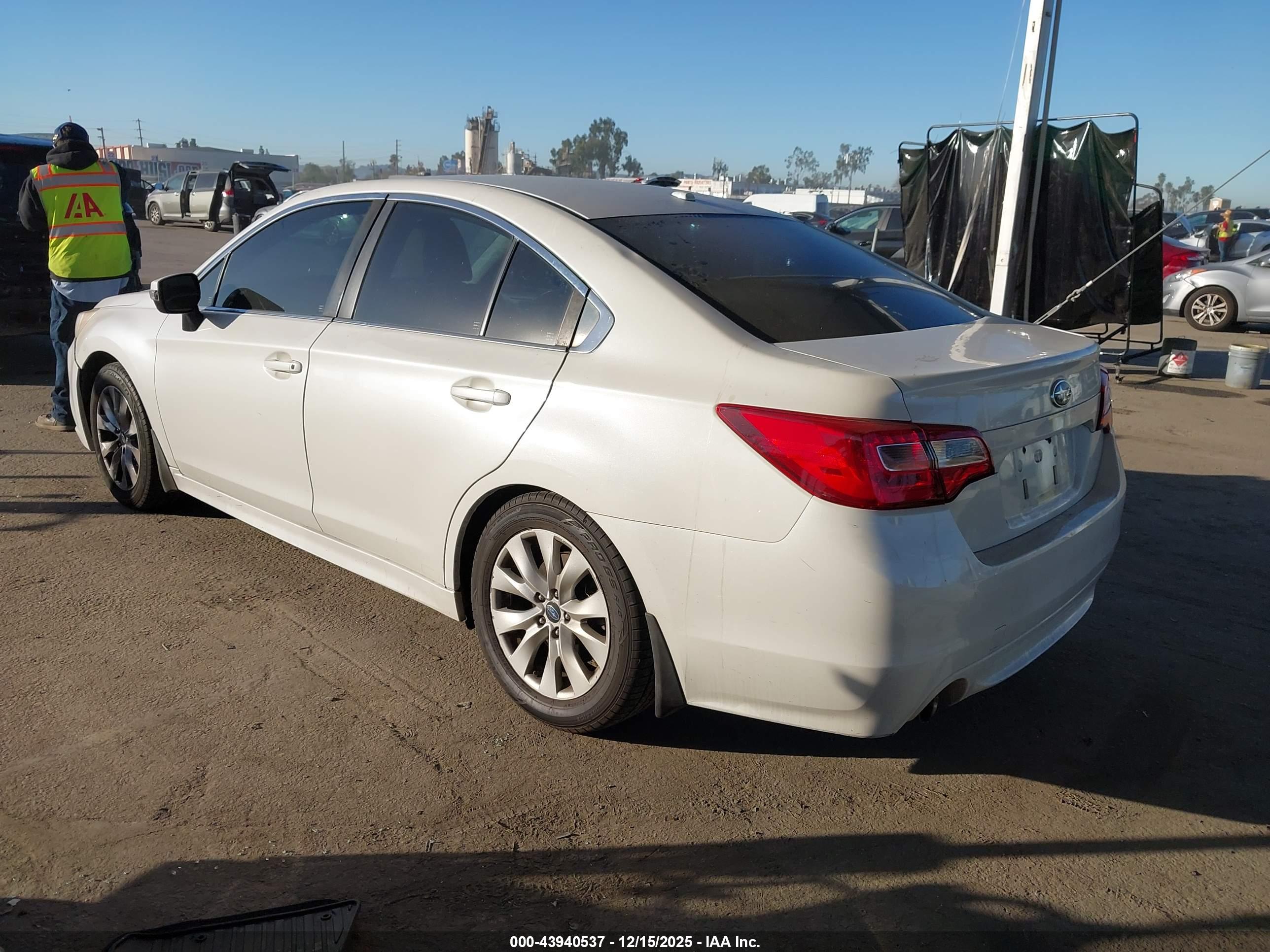 SUBARU LEGACY image 3
