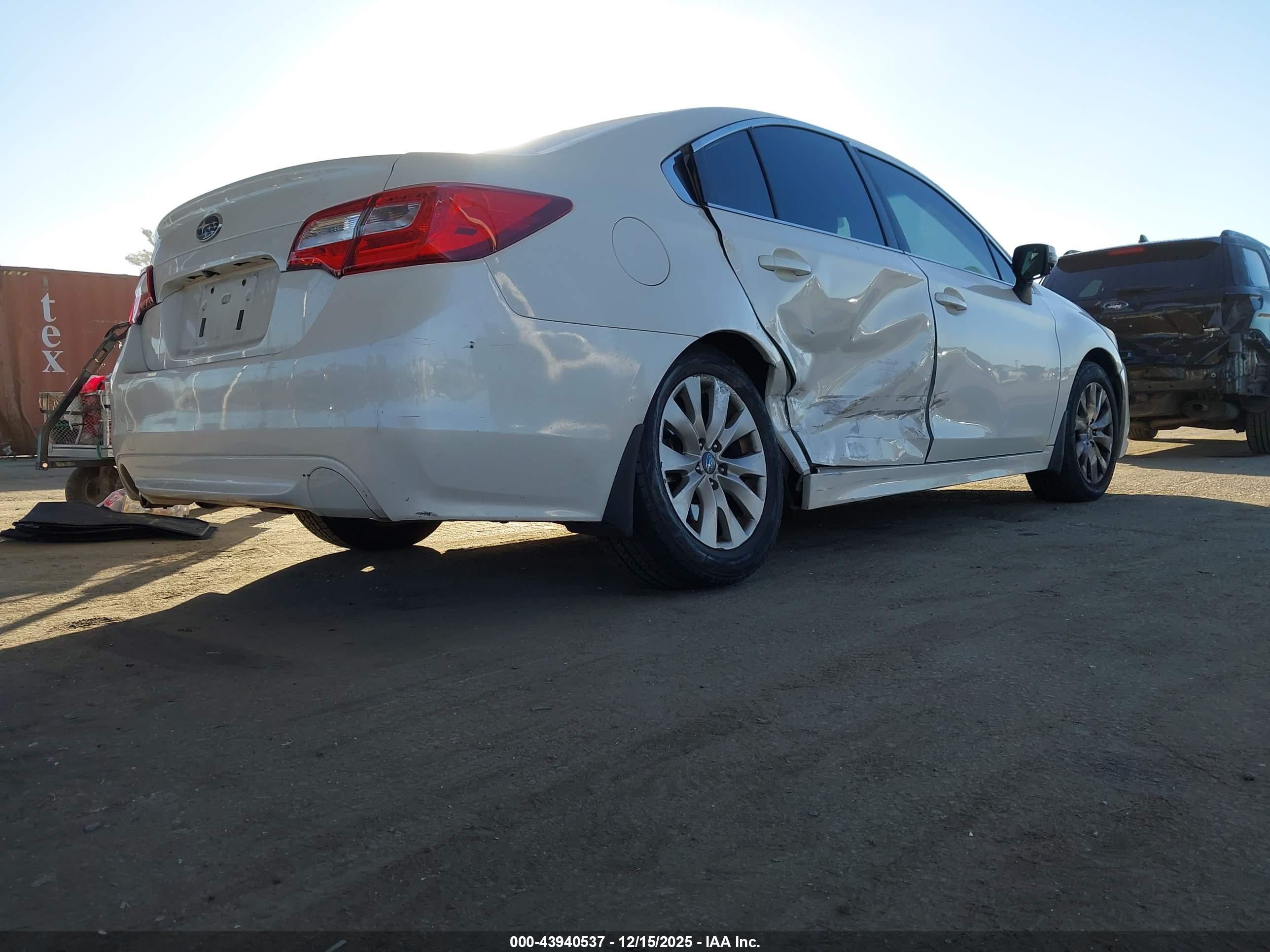 SUBARU LEGACY image 4
