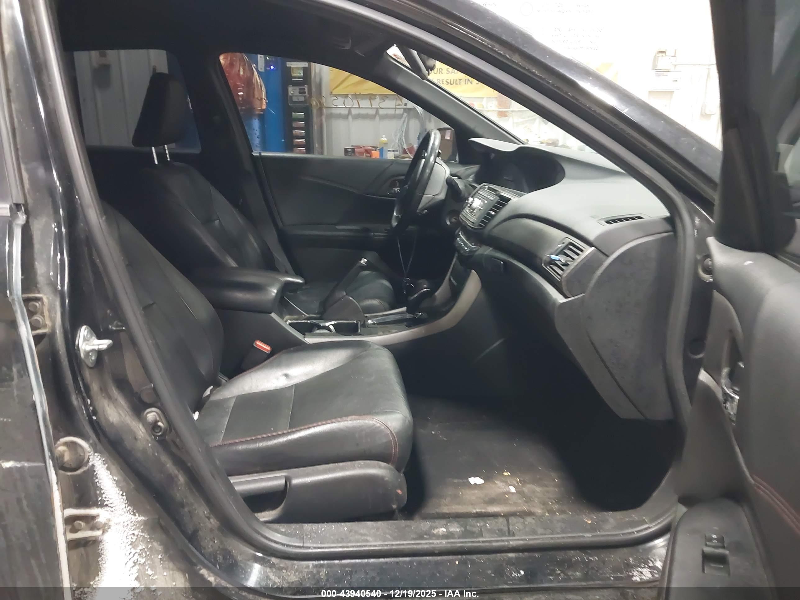 HONDA ACCORD image 5