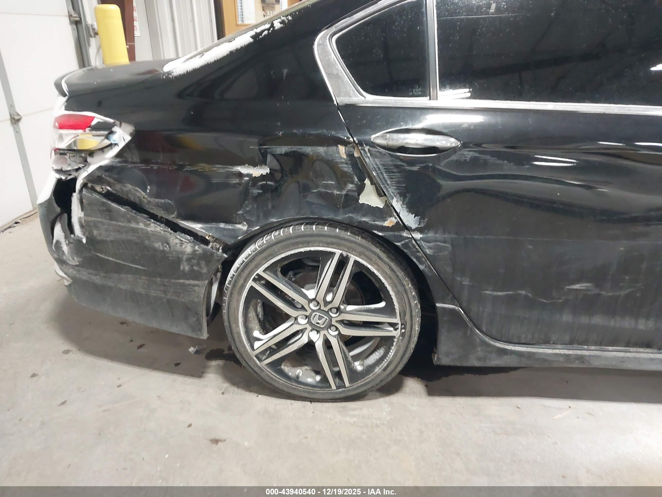 HONDA ACCORD image 6