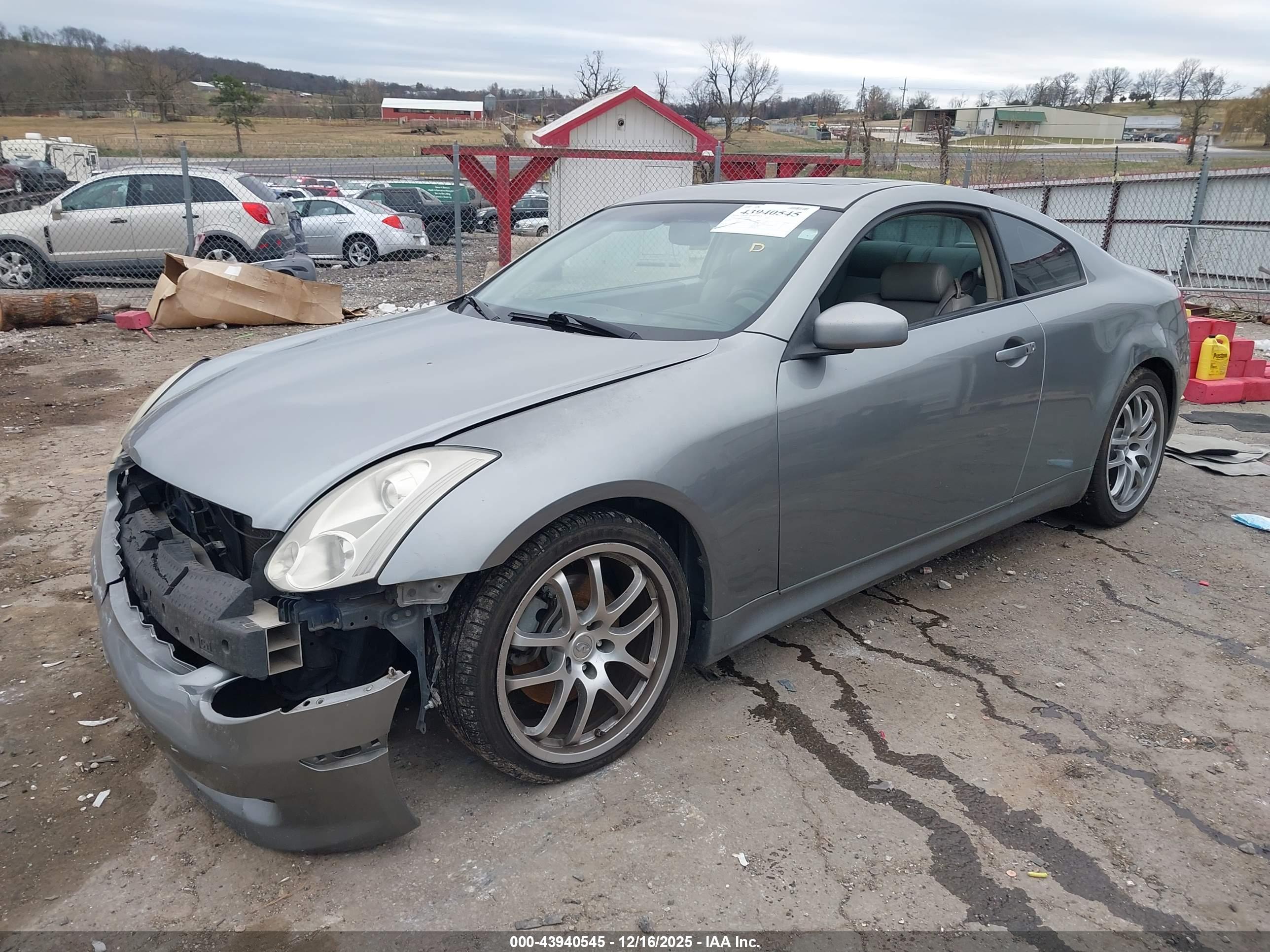 INFINITI G35 image 2