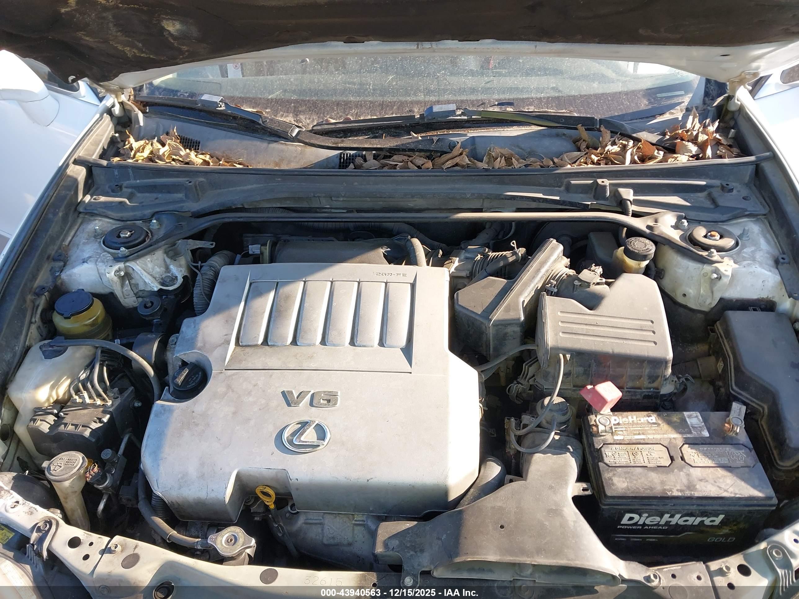 LEXUS ES image 10