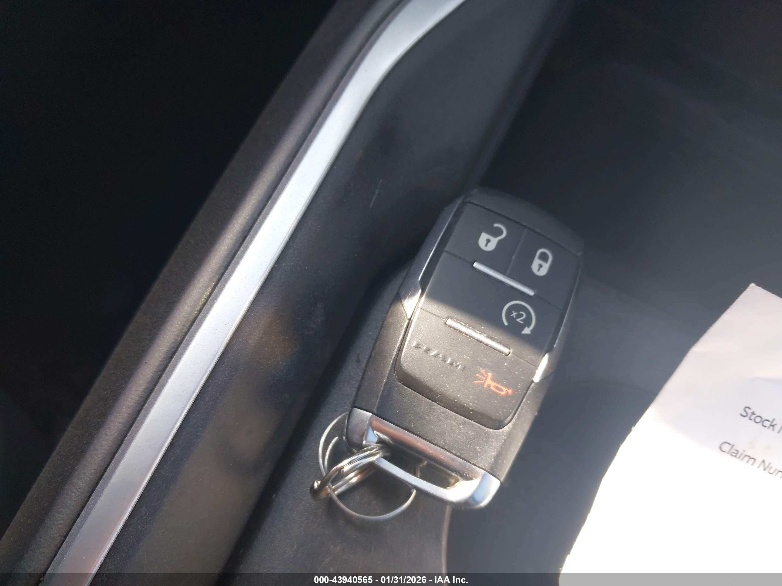 RAM 2500 image 11