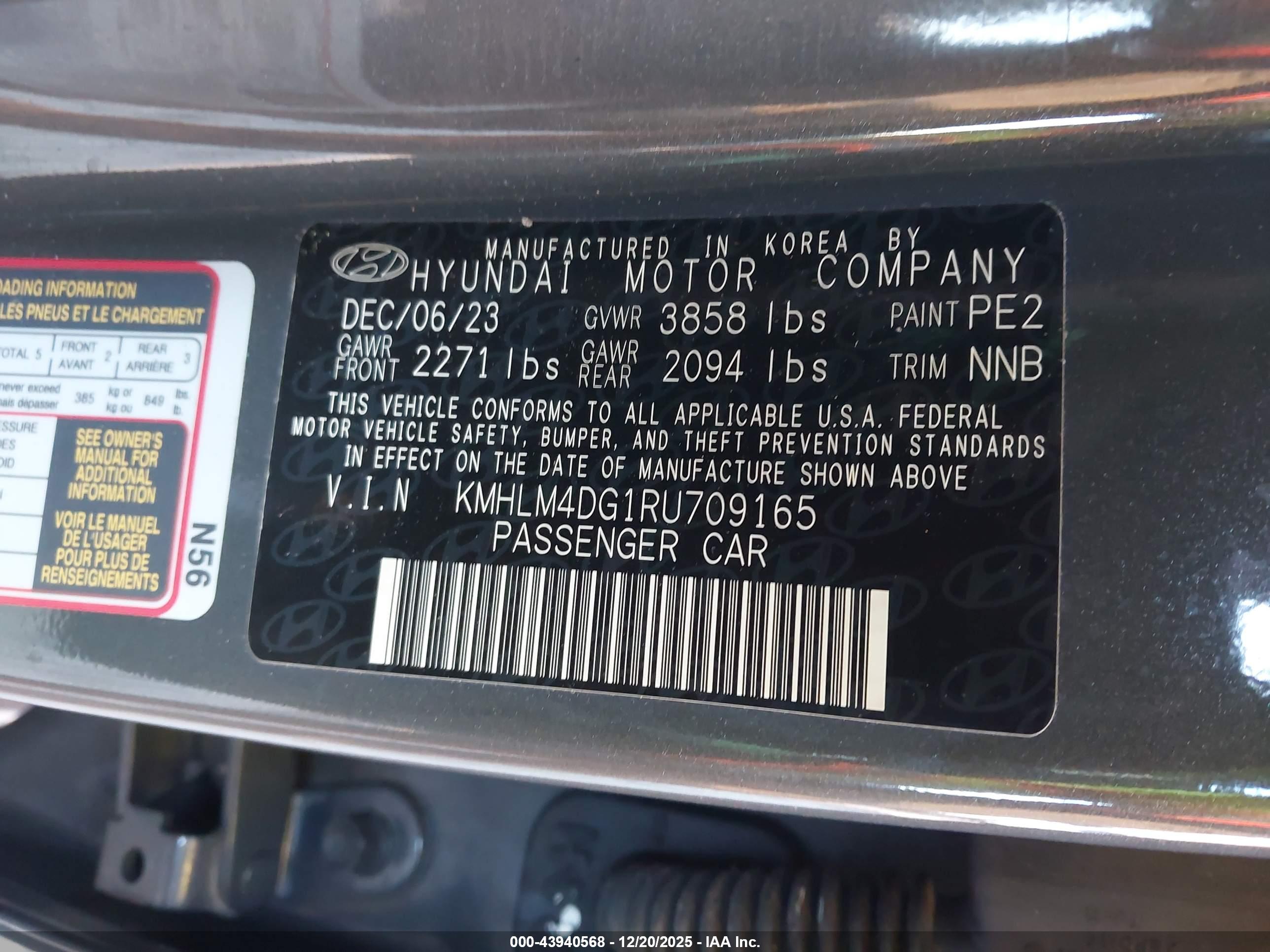 HYUNDAI ELANTRA image 9