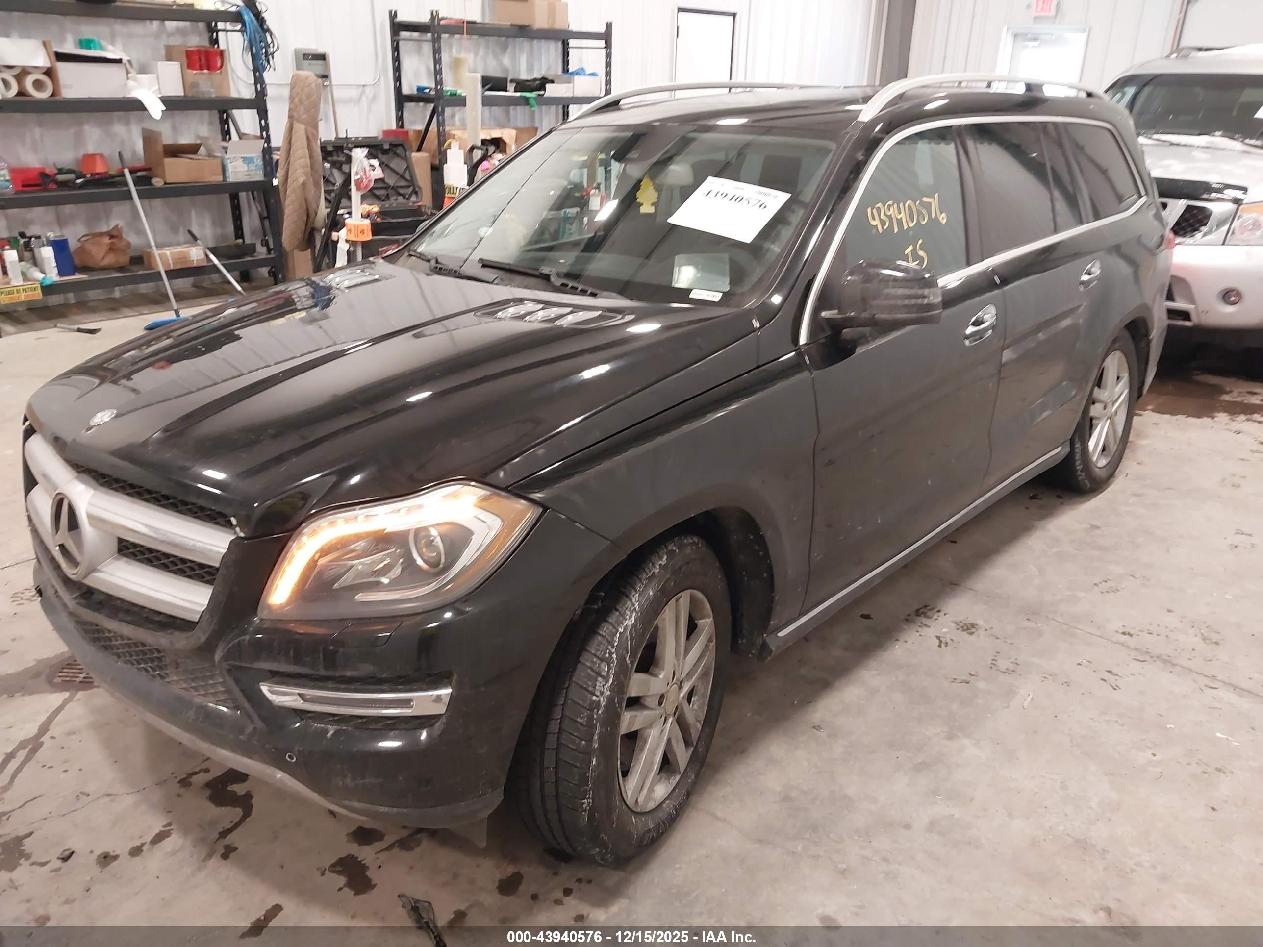 MERCEDES-BENZ GL image 2