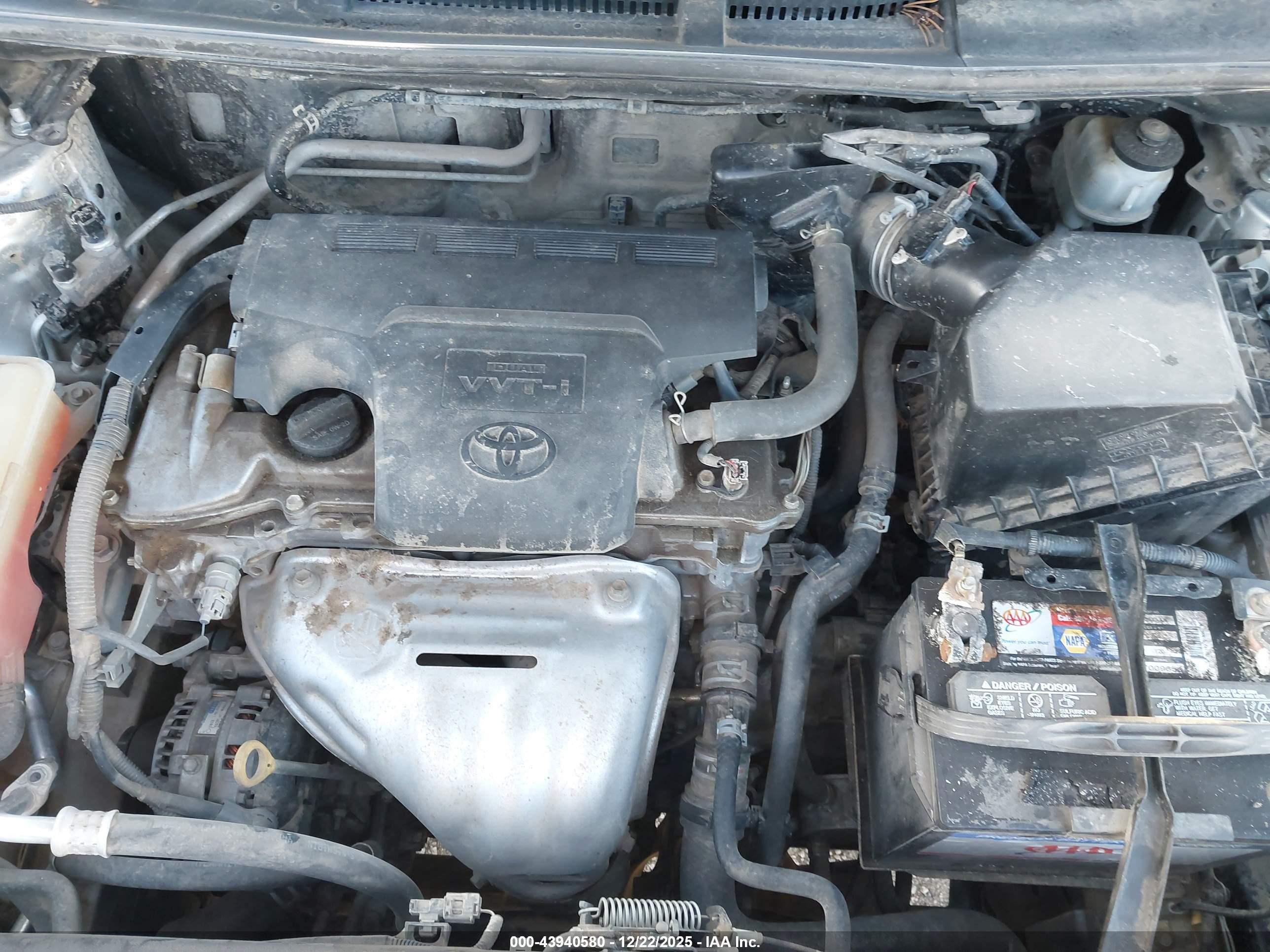 TOYOTA RAV4 image 10