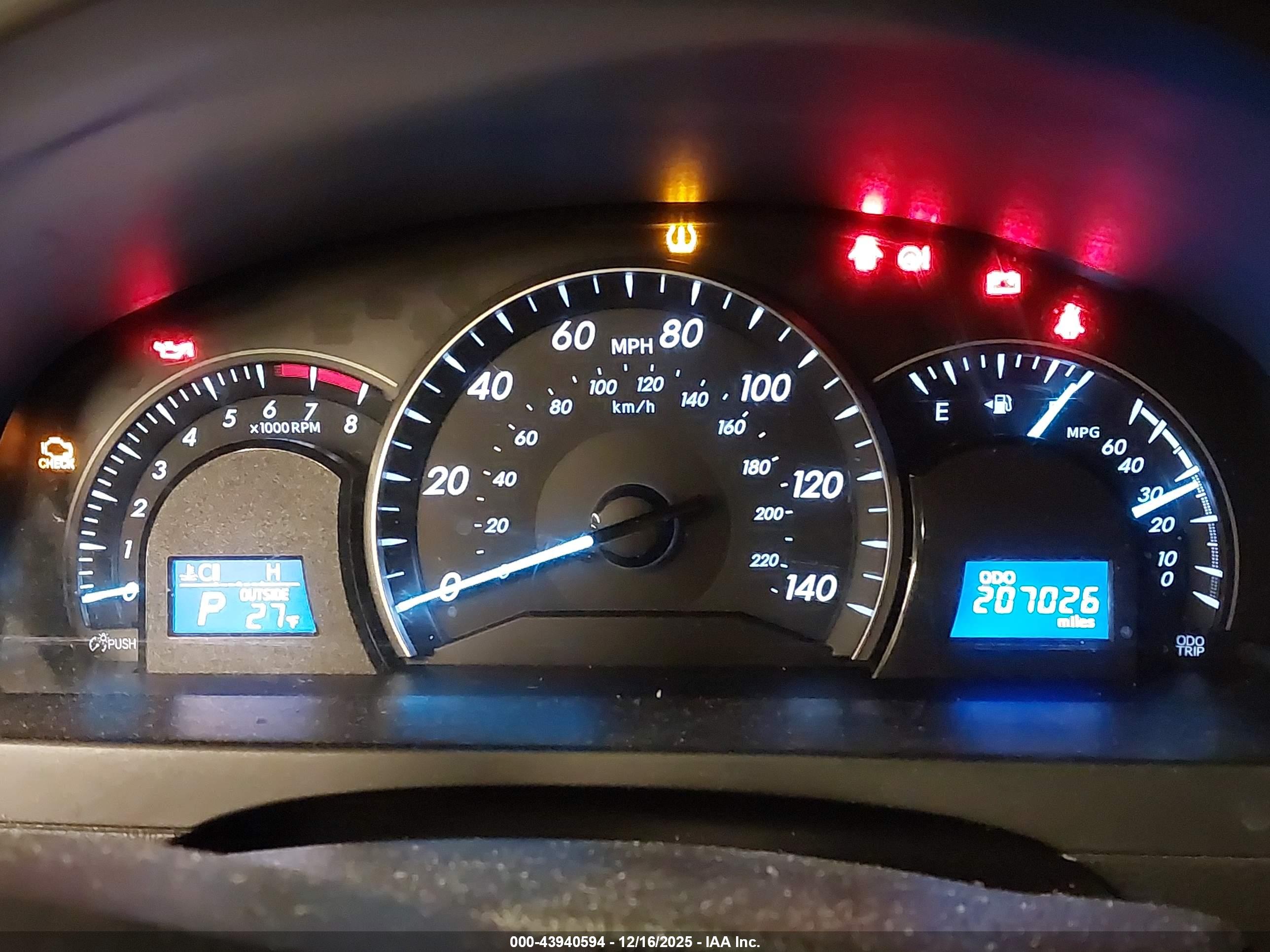 TOYOTA CAMRY image 7