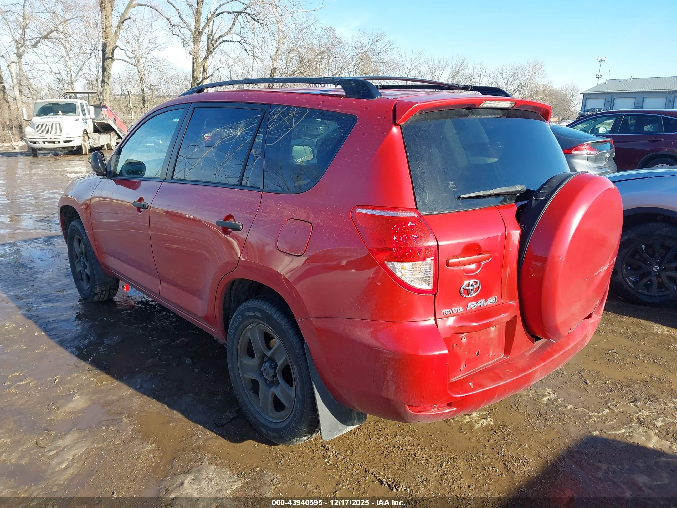 TOYOTA RAV4 image 3