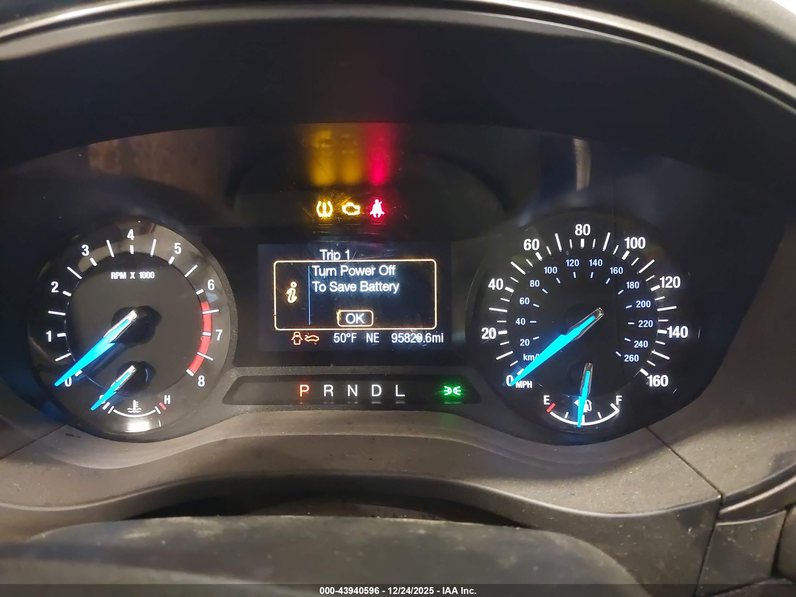 FORD FUSION image 7