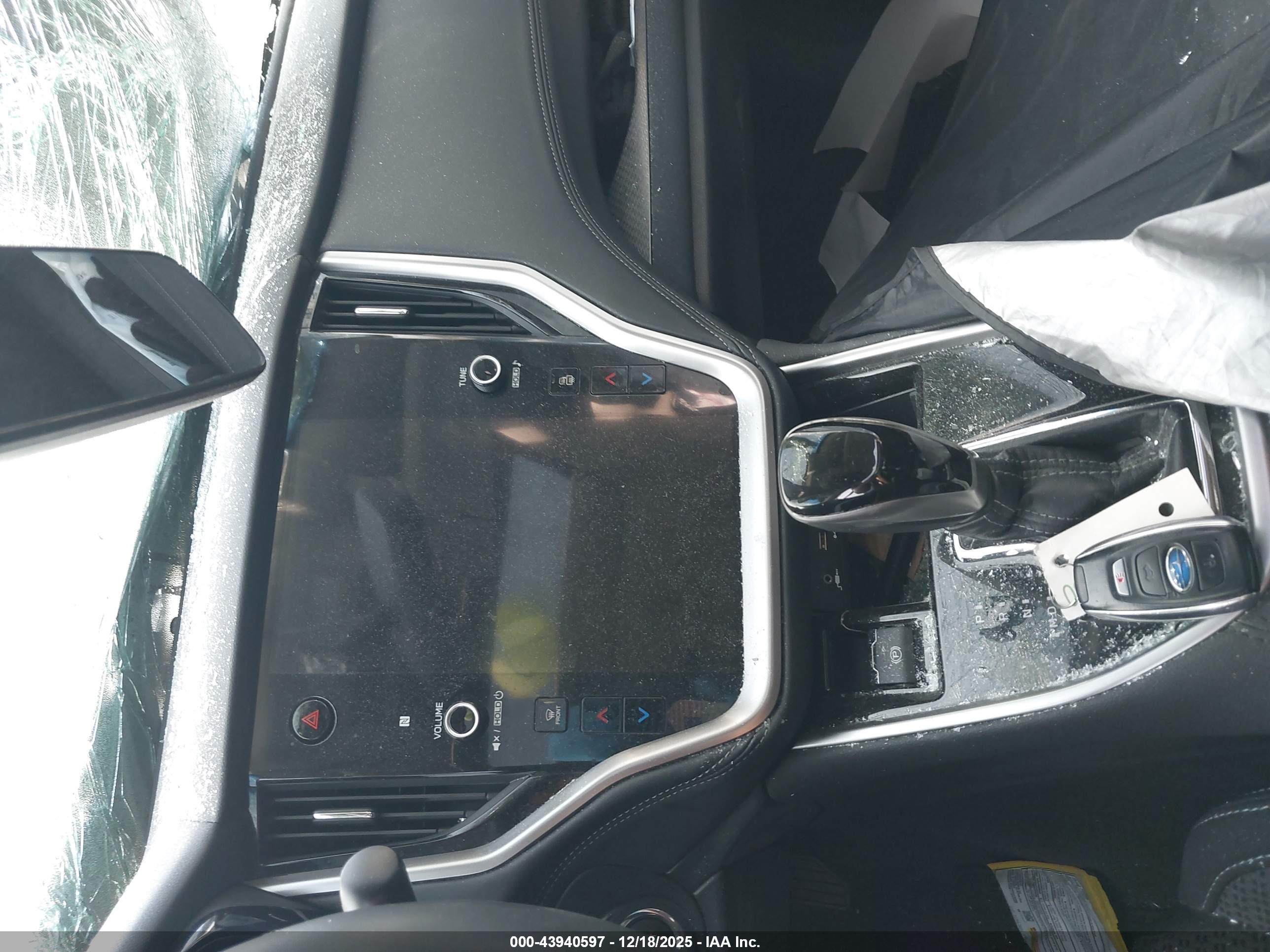 SUBARU OUTBACK image 11
