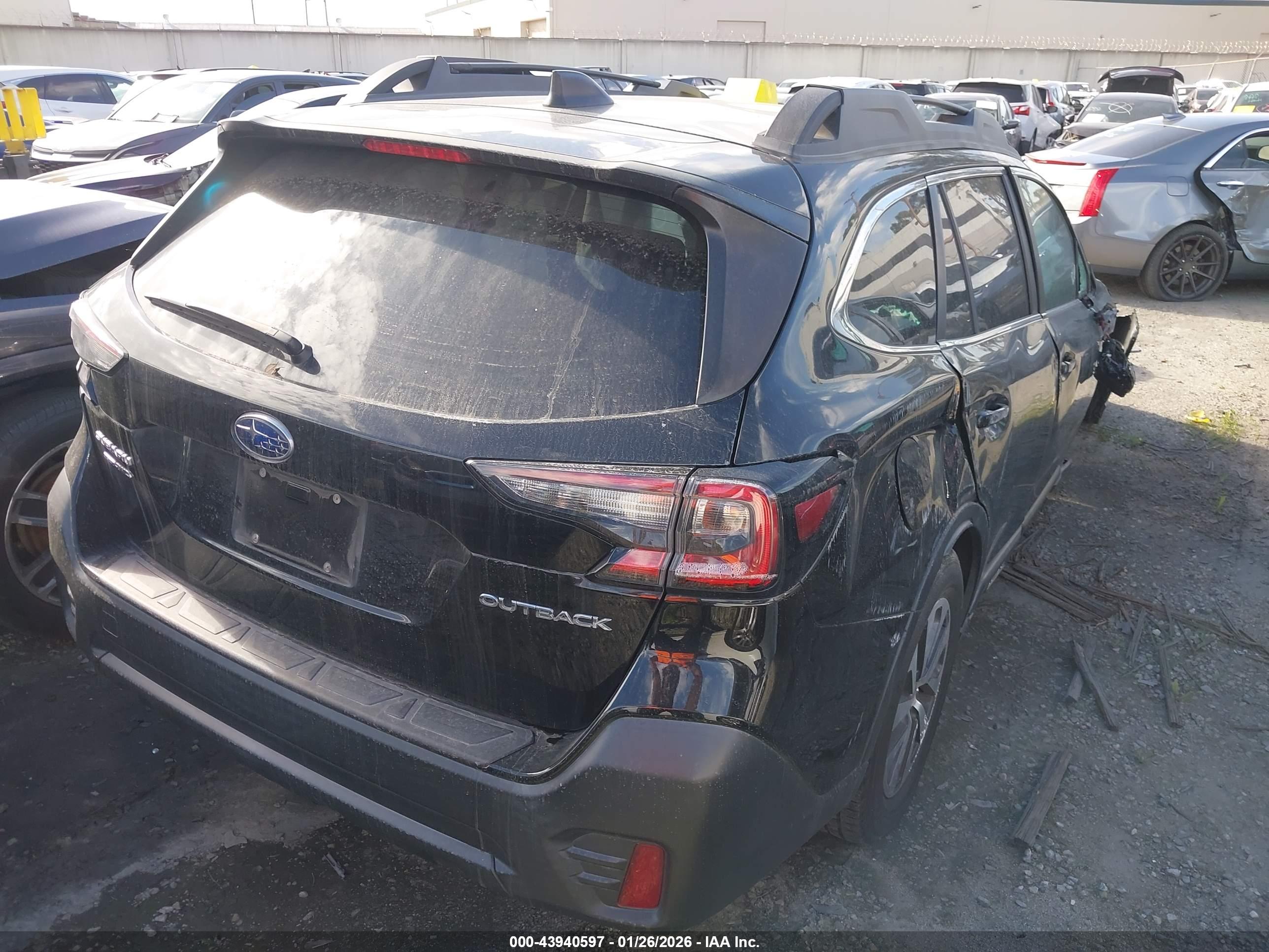 SUBARU OUTBACK image 4