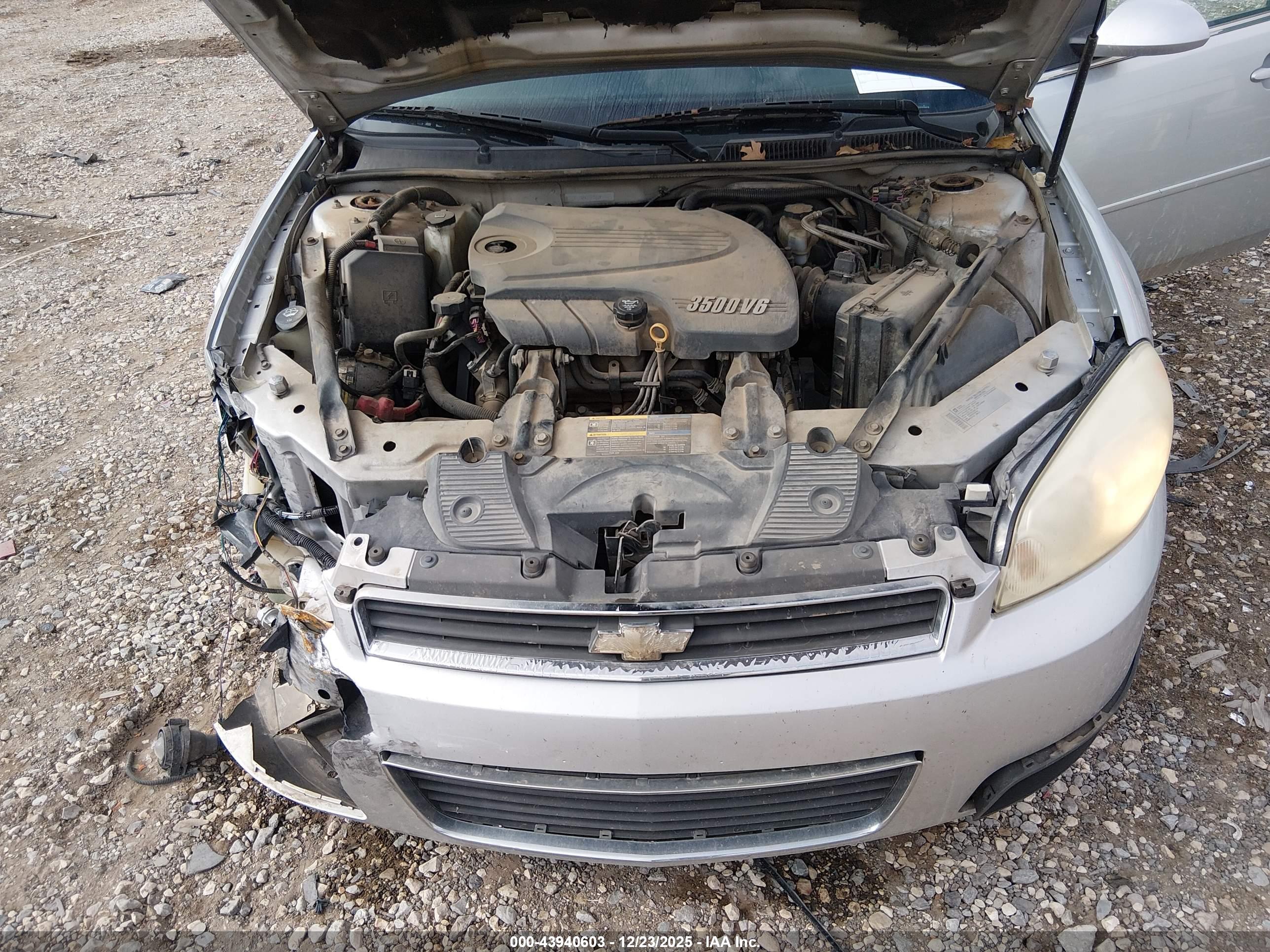 CHEVROLET IMPALA image 10