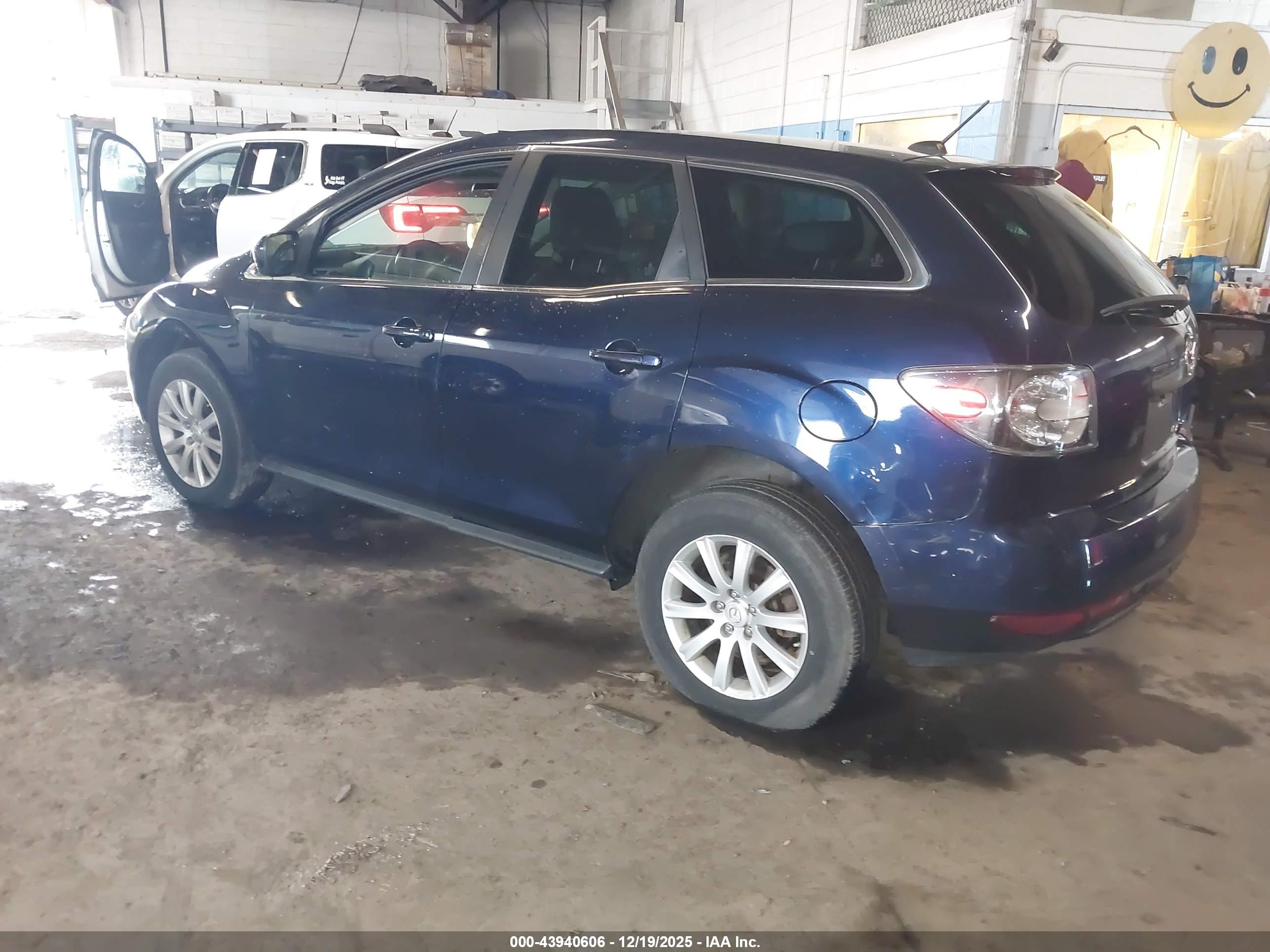 MAZDA CX-7 image 3