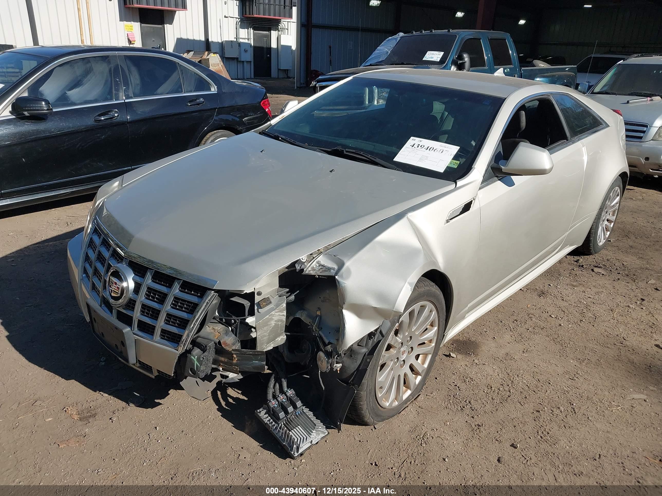 CADILLAC CTS image 2
