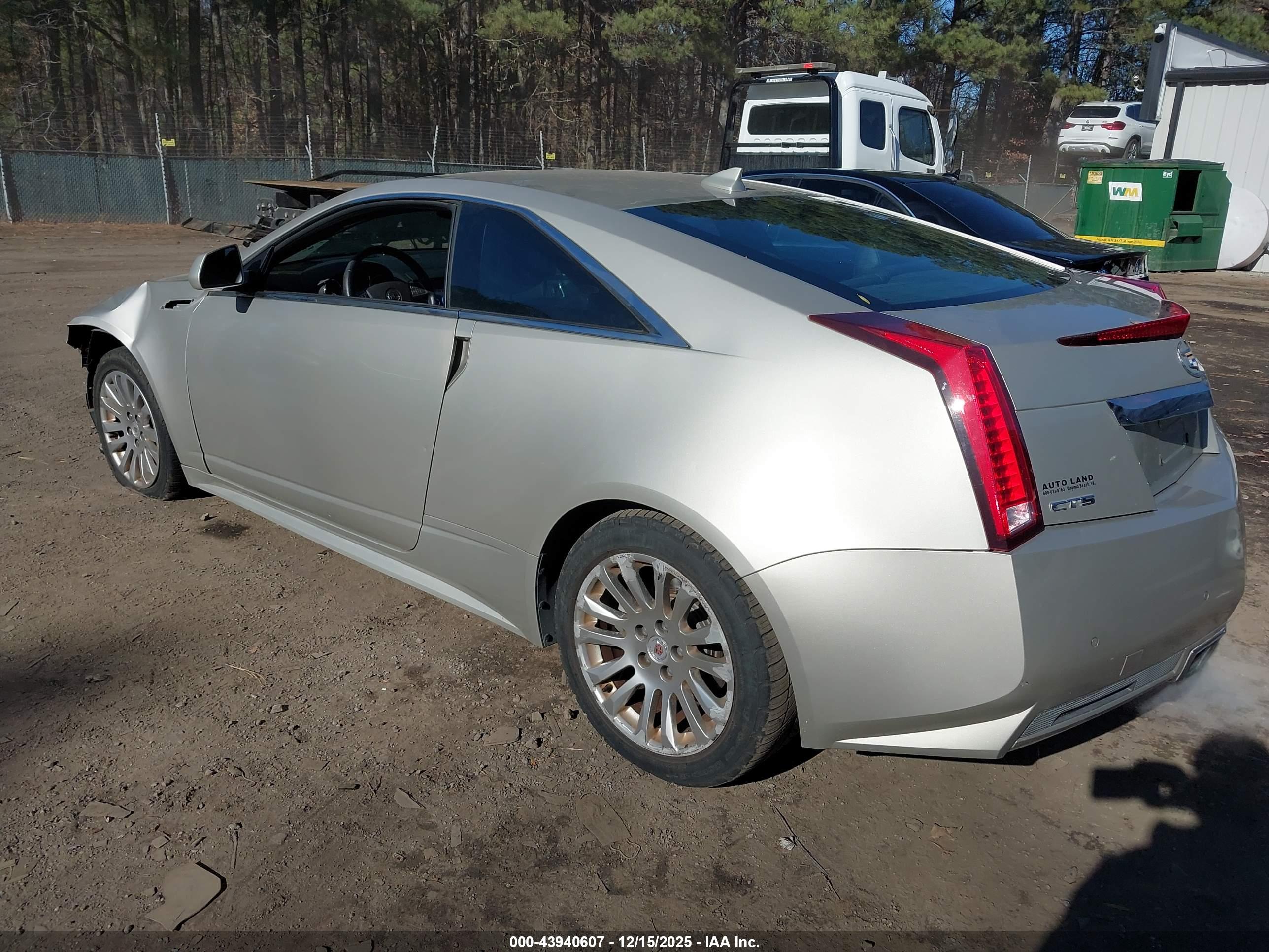 CADILLAC CTS image 3