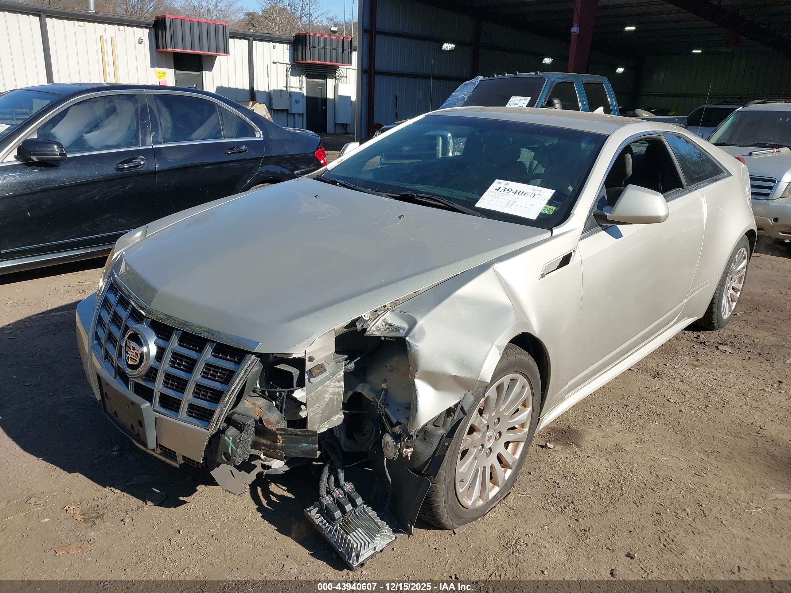 CADILLAC CTS image 6