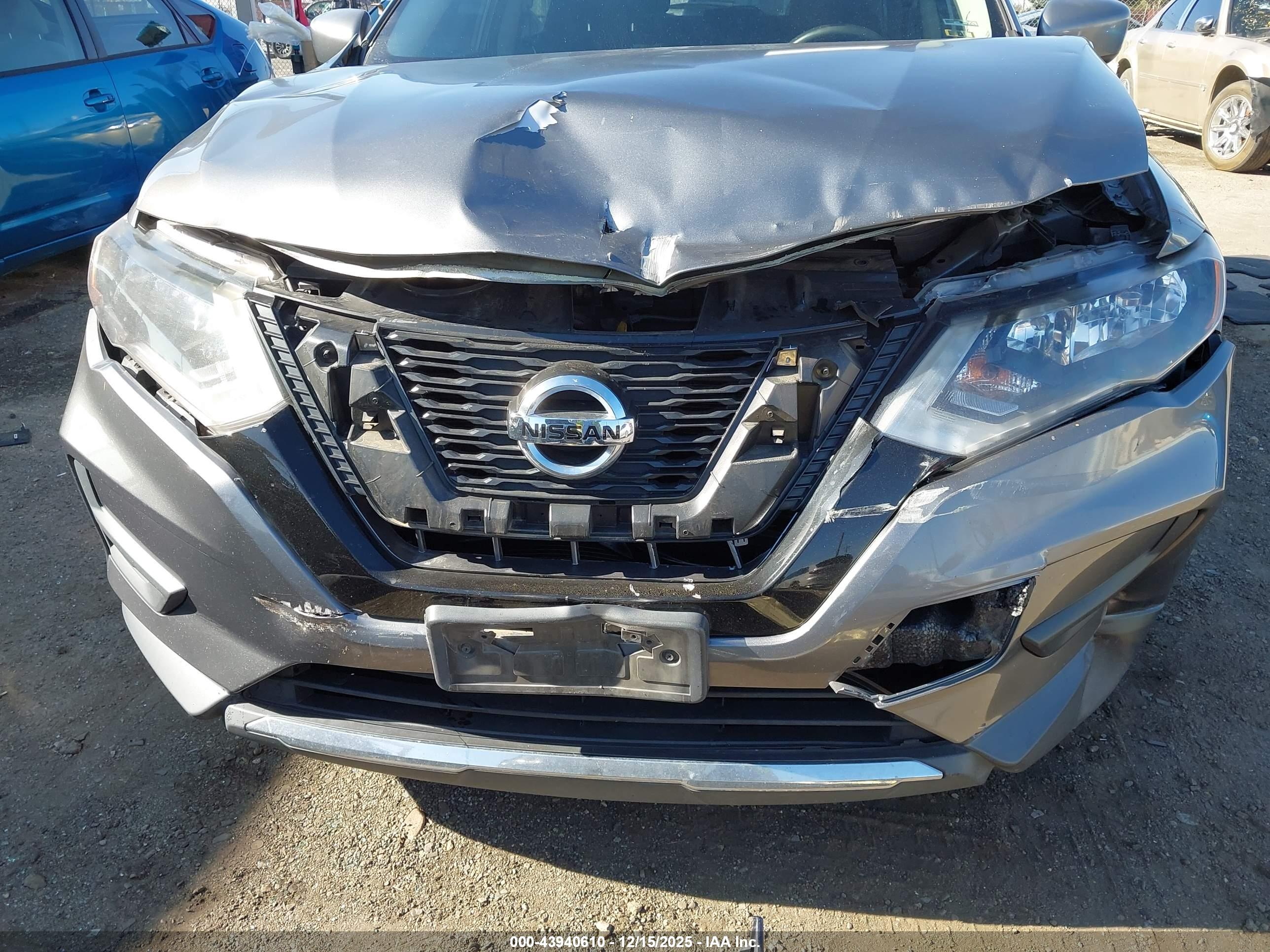 NISSAN ROGUE image 6