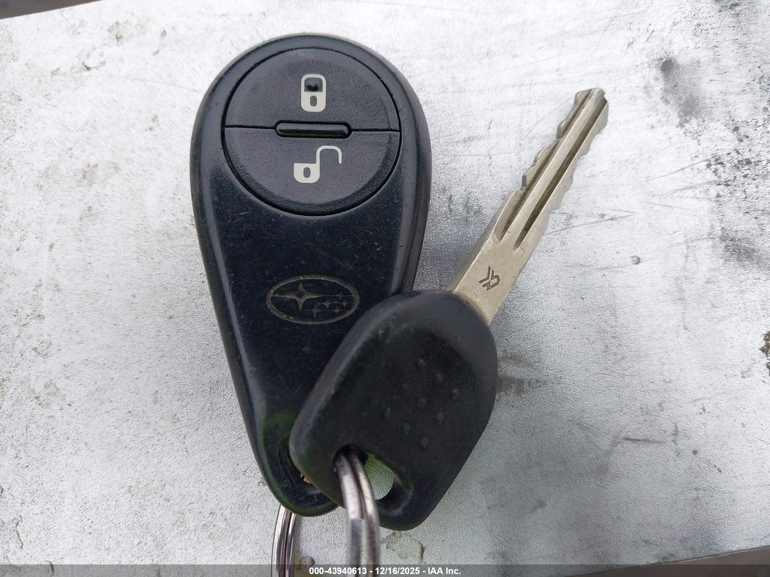 SUBARU FORESTER image 11