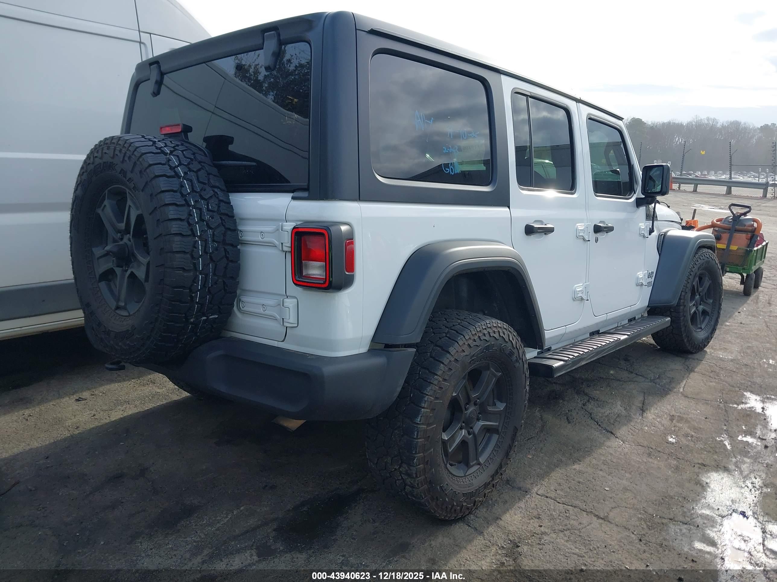 JEEP WRANGLER image 4