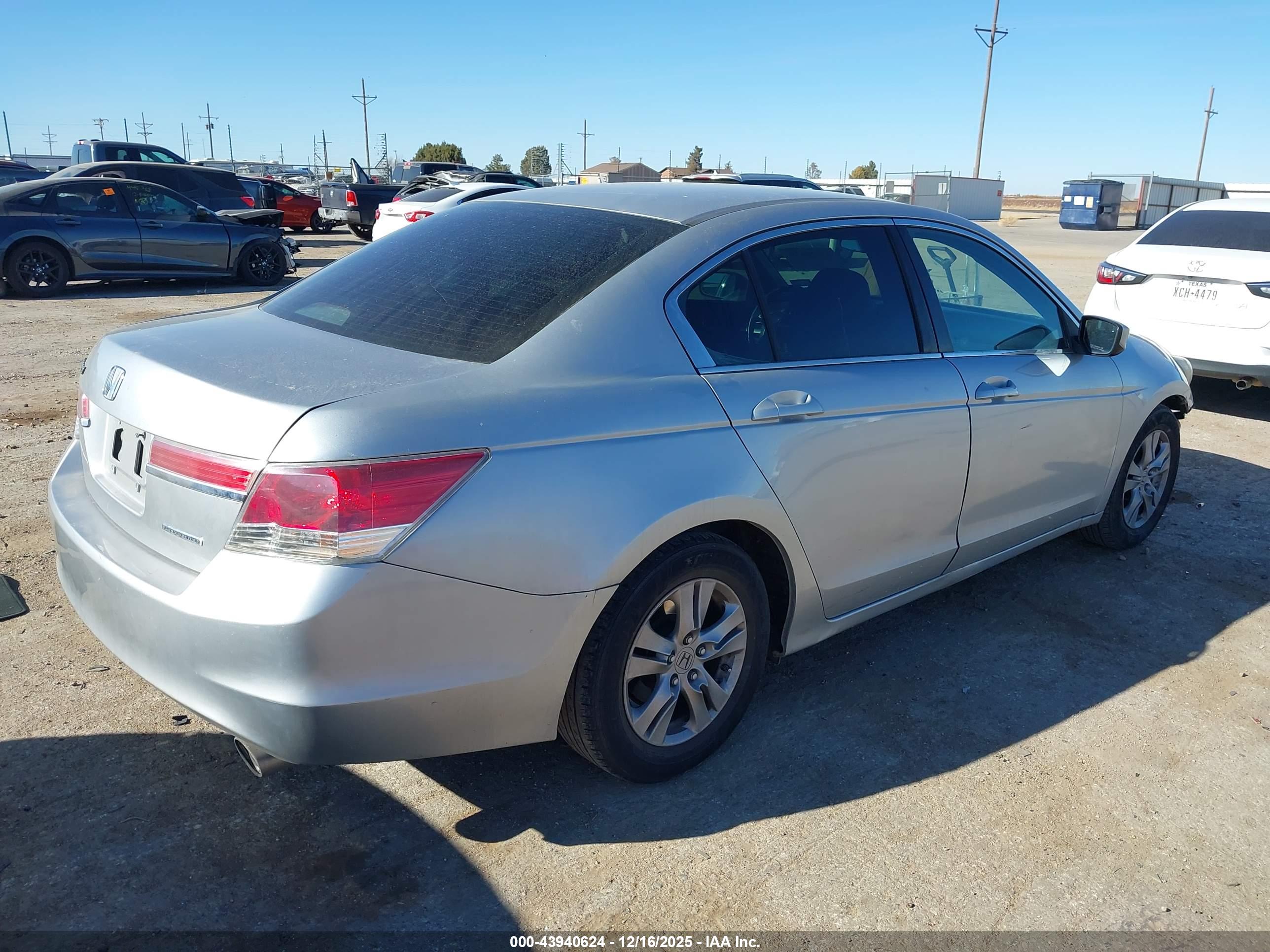 HONDA ACCORD image 4
